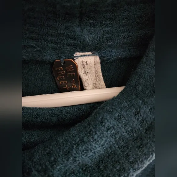 👸 Free People We the People collection thermal cowl neck tunic set of 2 size S