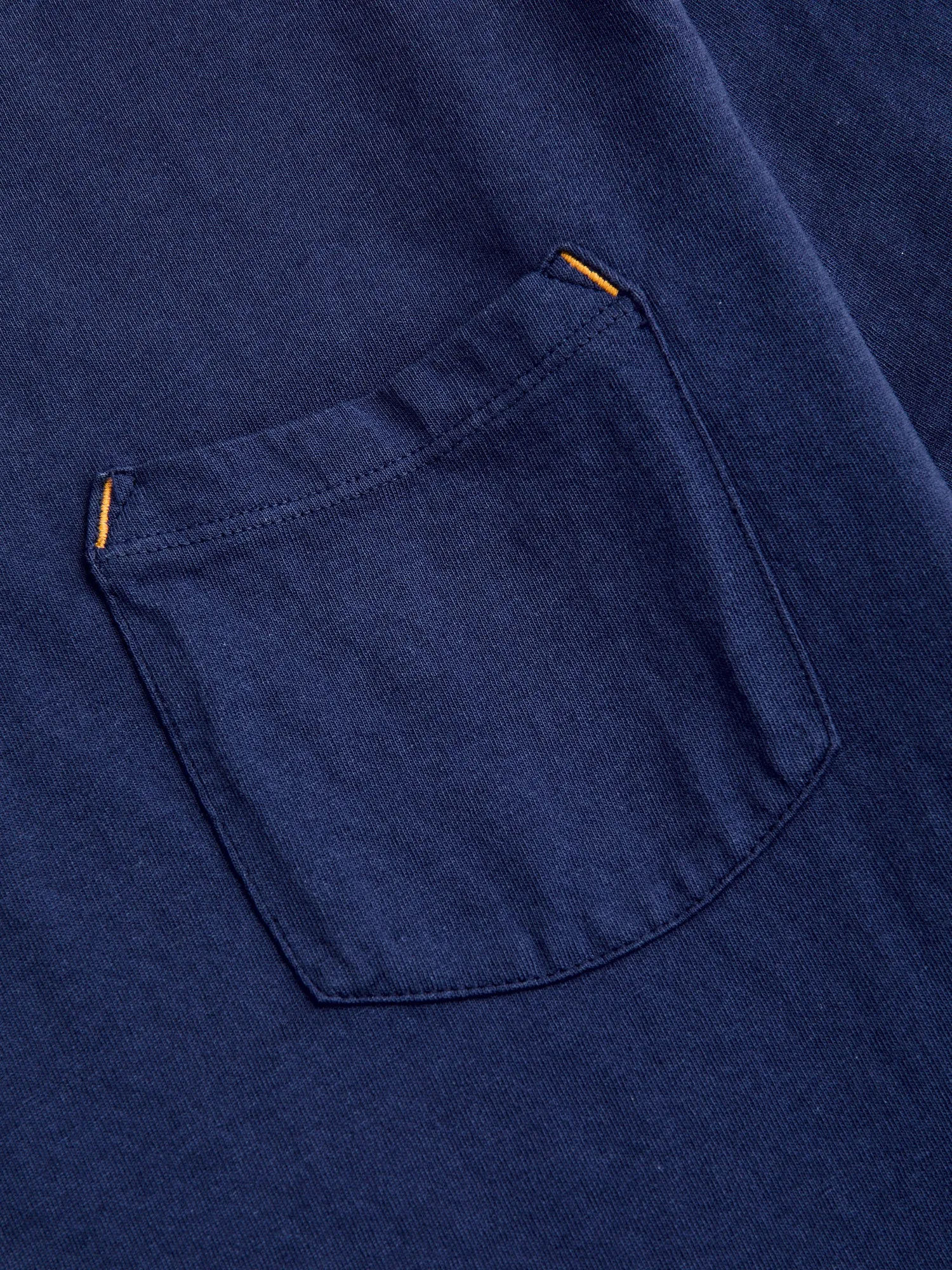 9oz Pocket T-Shirt in Navy