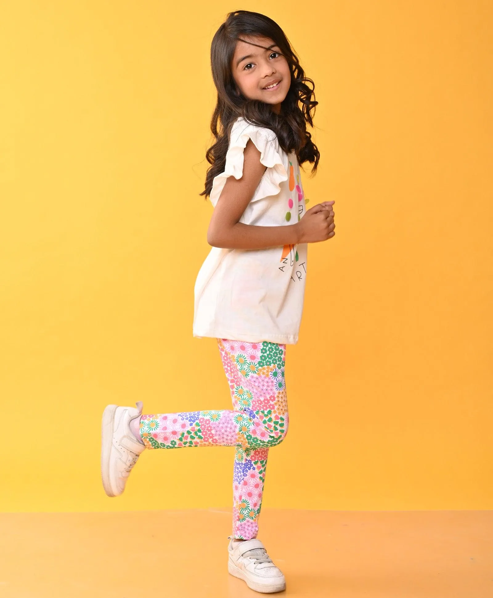 ARTIST T-SHIRT FLORAL LEGGINGS SET - WHITE/ PINK