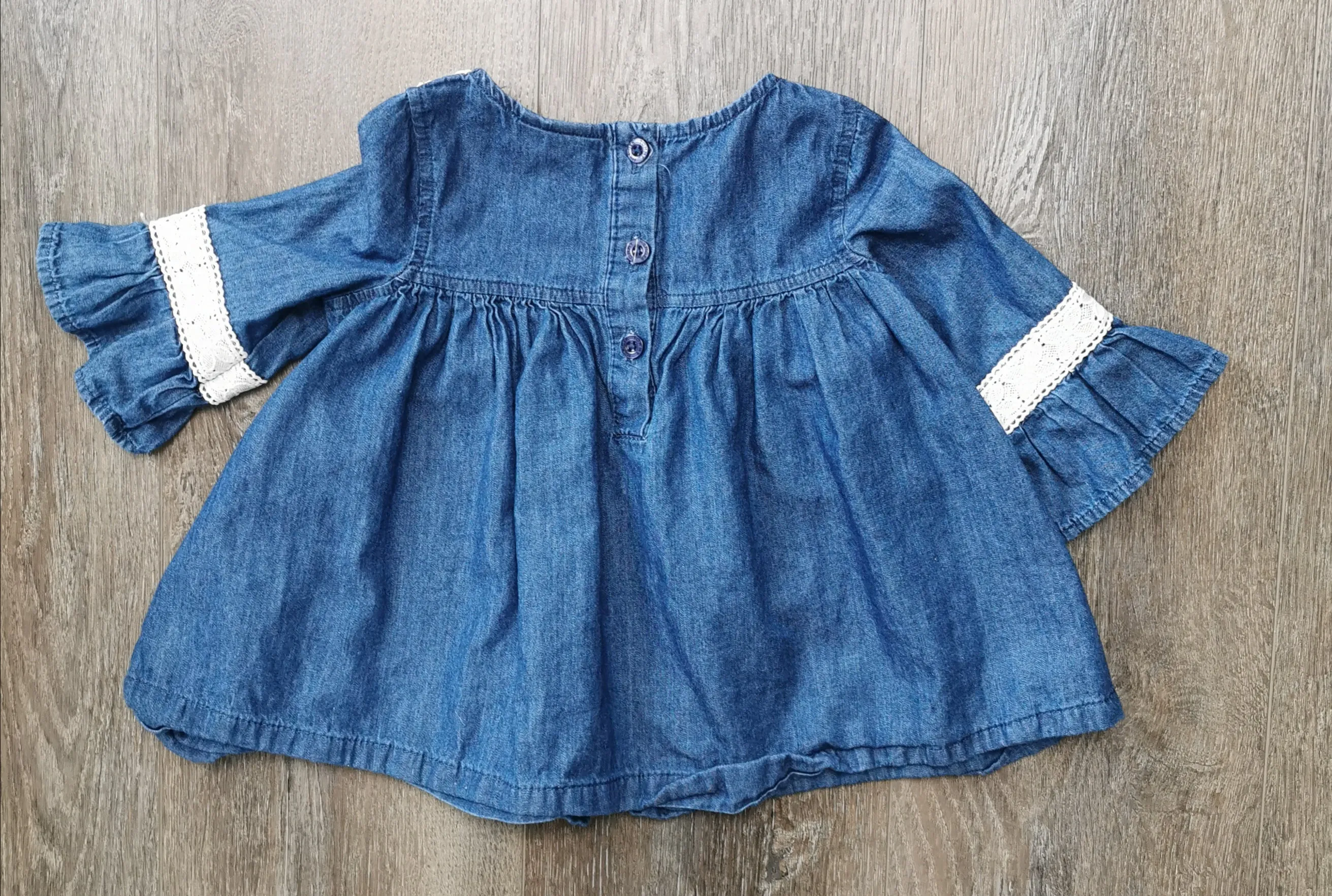 BABY GIRL SIZE 18 MONTHS - TOMMY HILFIGER, Soft Denim Lace, Boho Dress Top EUC B32