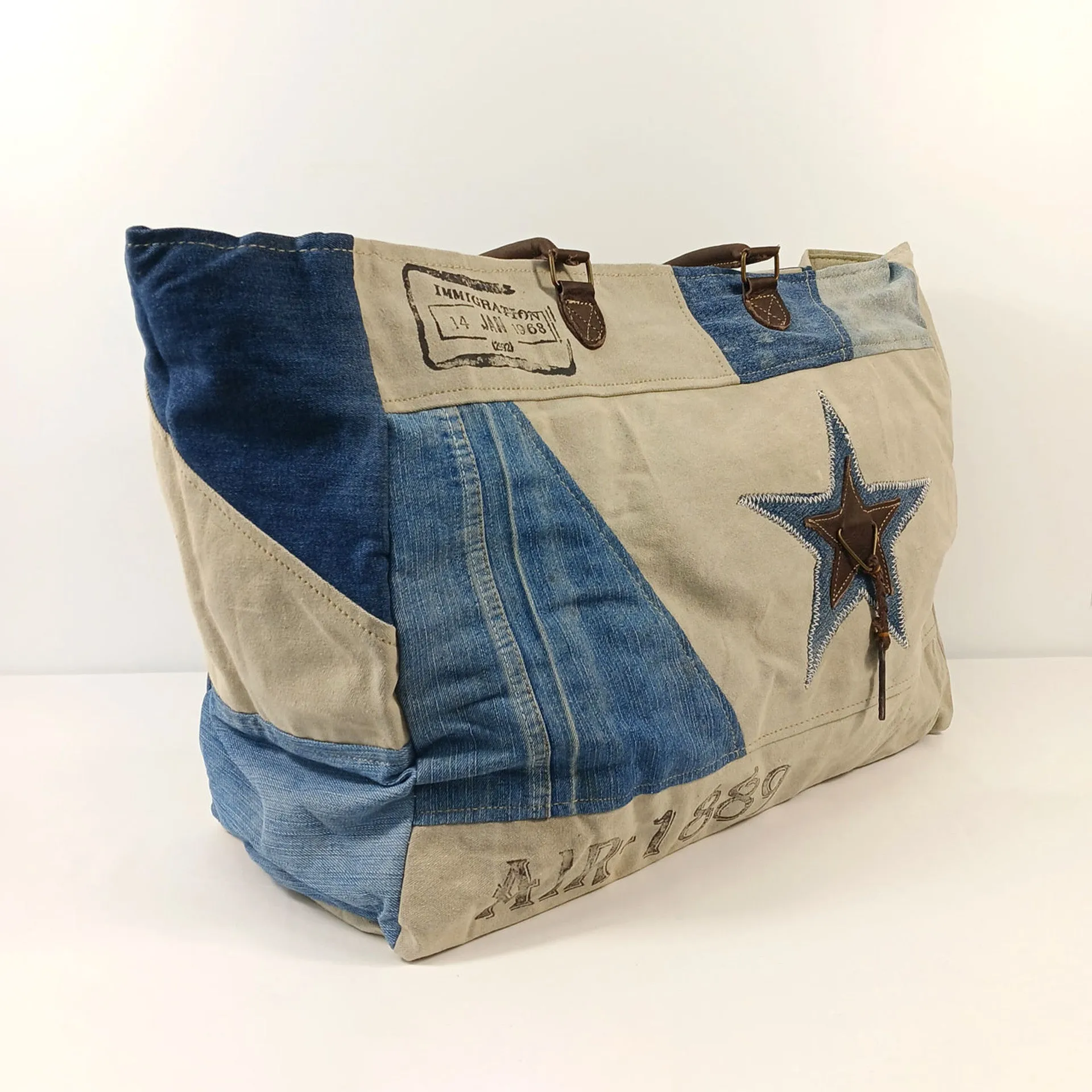 Backyard 'Stephanie' Tote Bag ~ Canvas/Fabric