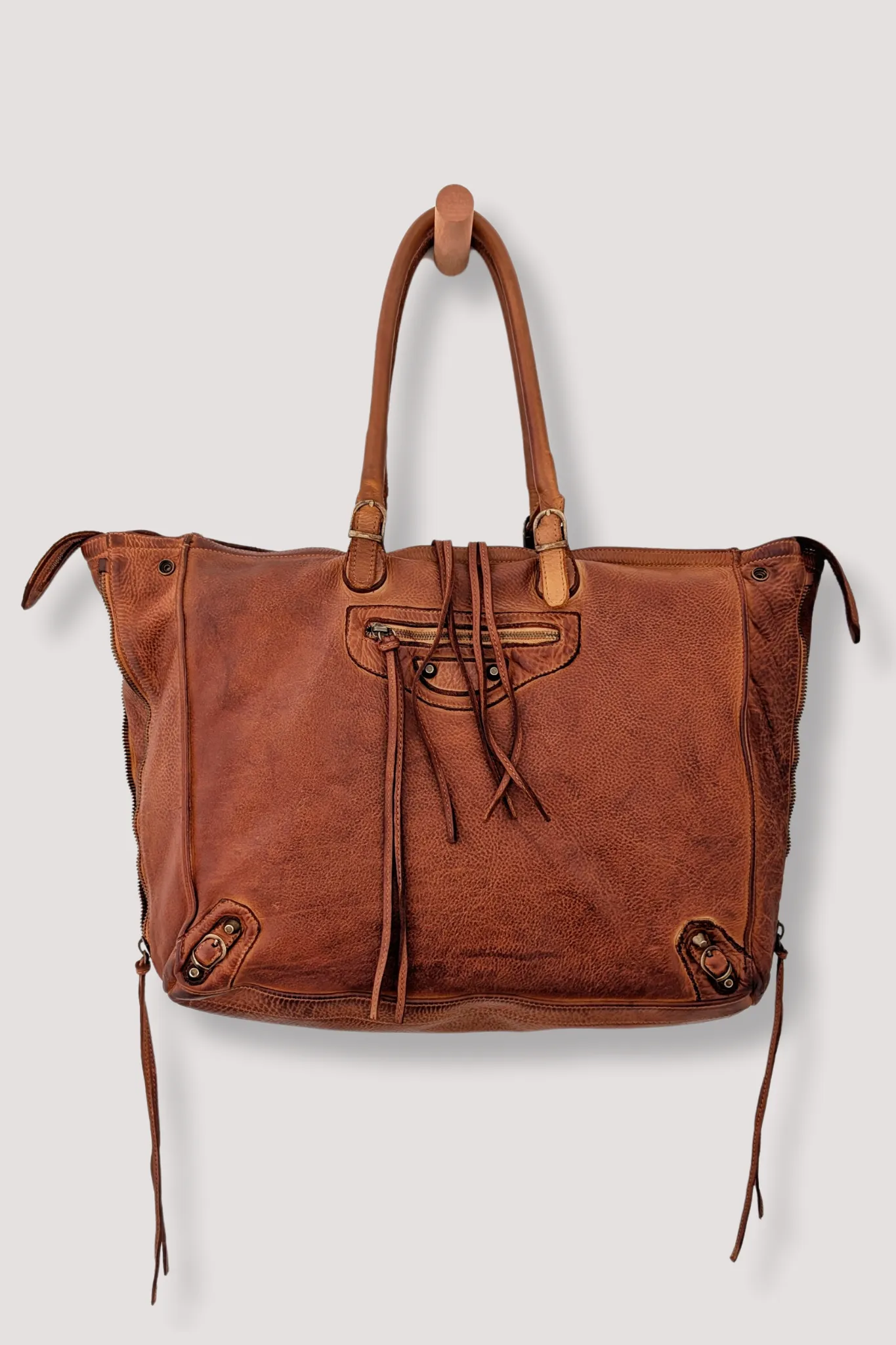 Bayside84 XL Classic Fringe Tote - Cognac