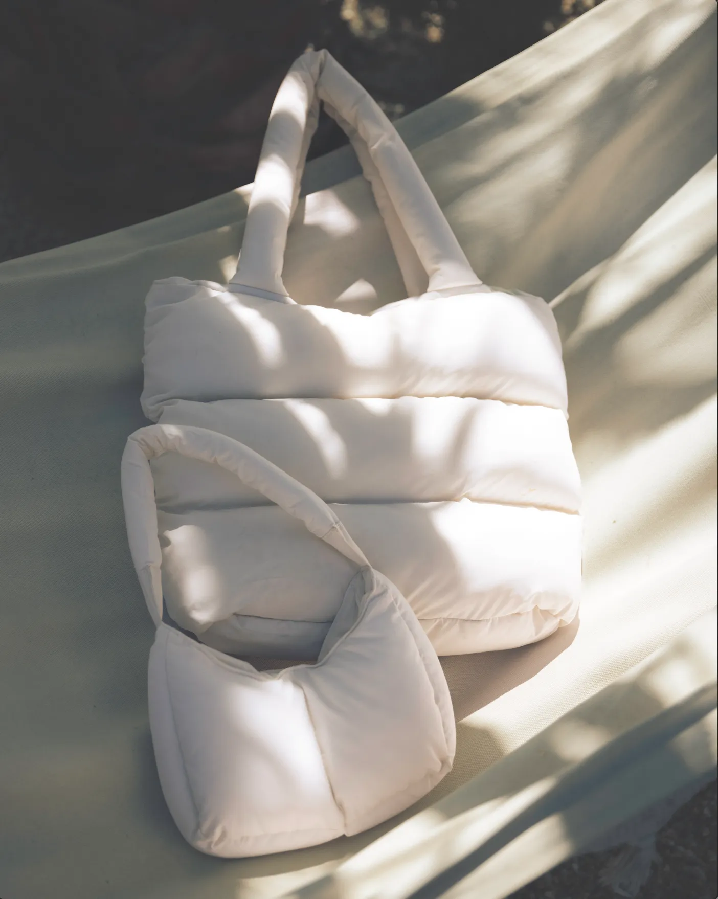 BIGGIE PUFFER PURSE - BONE