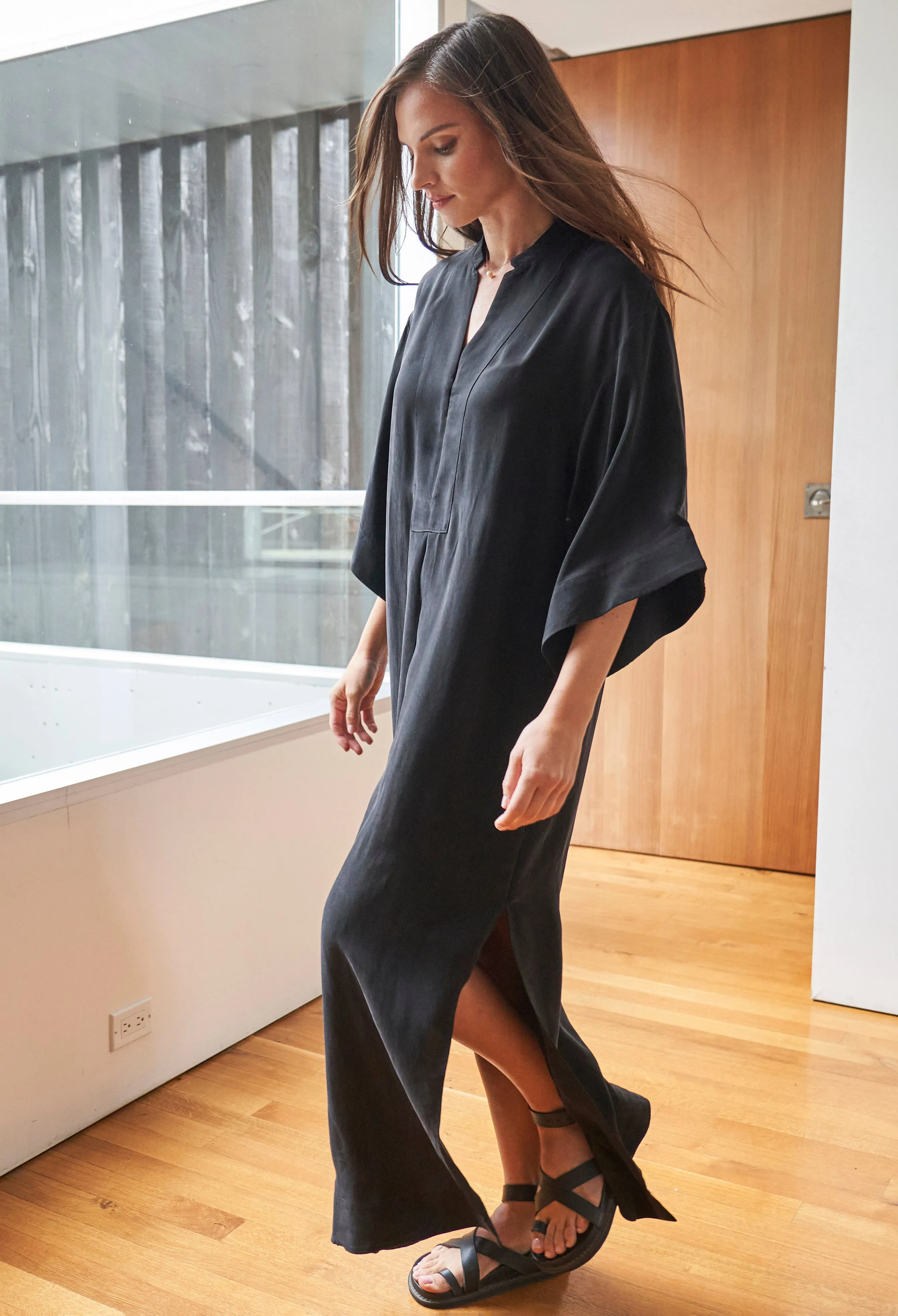 Black Cupro Mandarin Kimono Sleeve Collar Caftan - Sale