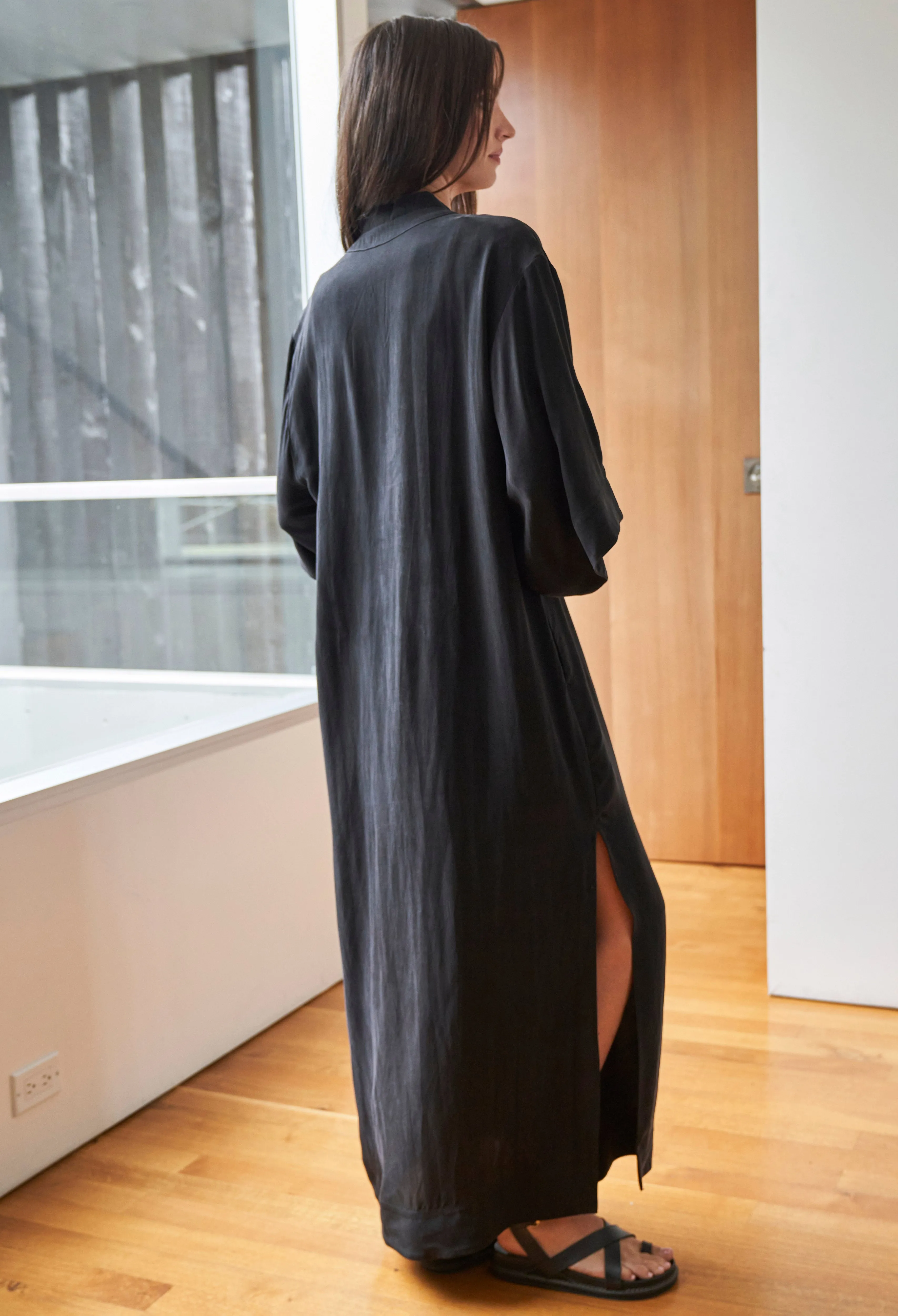 Black Cupro Mandarin Kimono Sleeve Collar Caftan - Sale