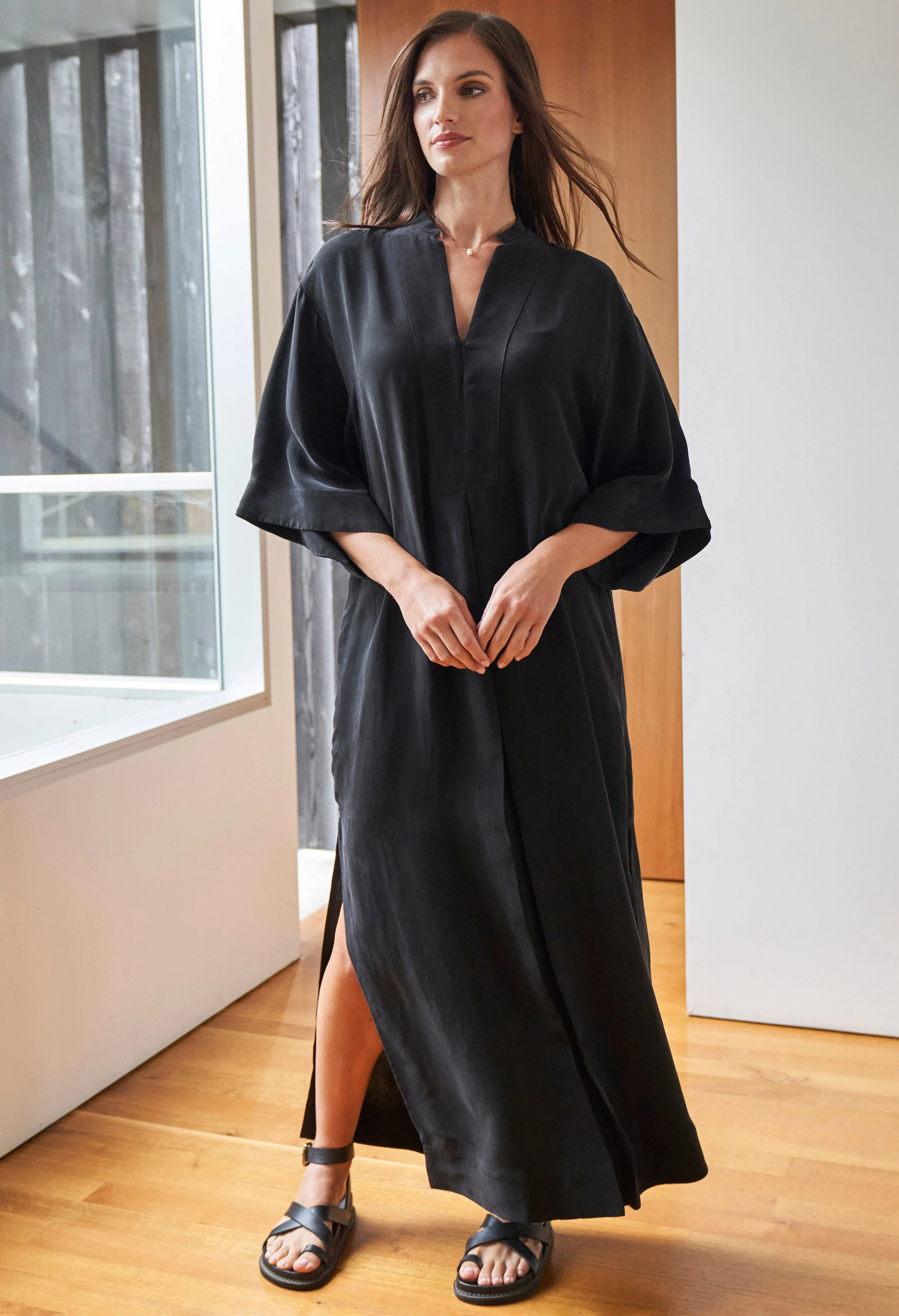 Black Cupro Mandarin Kimono Sleeve Collar Caftan - Sale