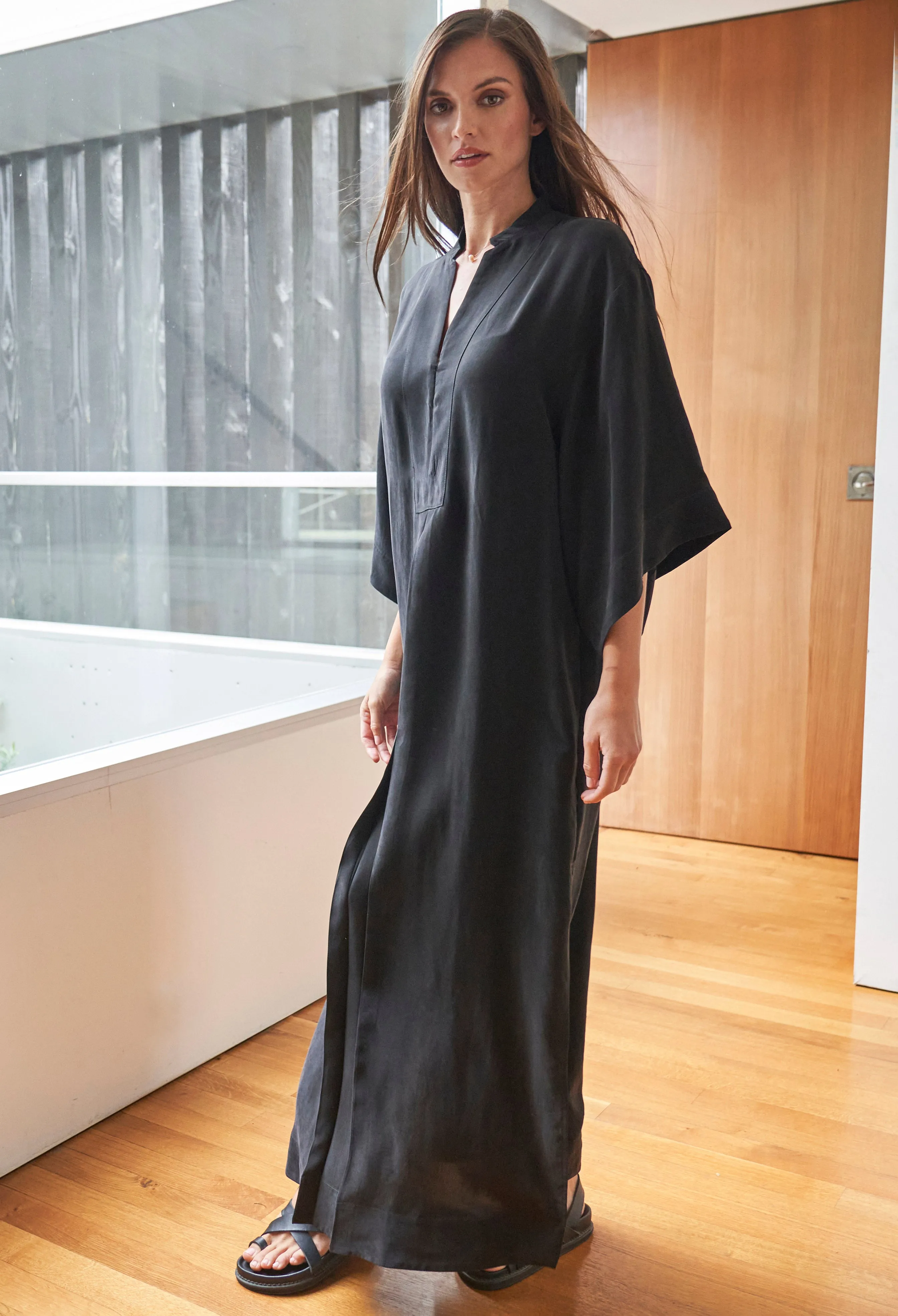 Black Cupro Mandarin Kimono Sleeve Collar Caftan - Sale