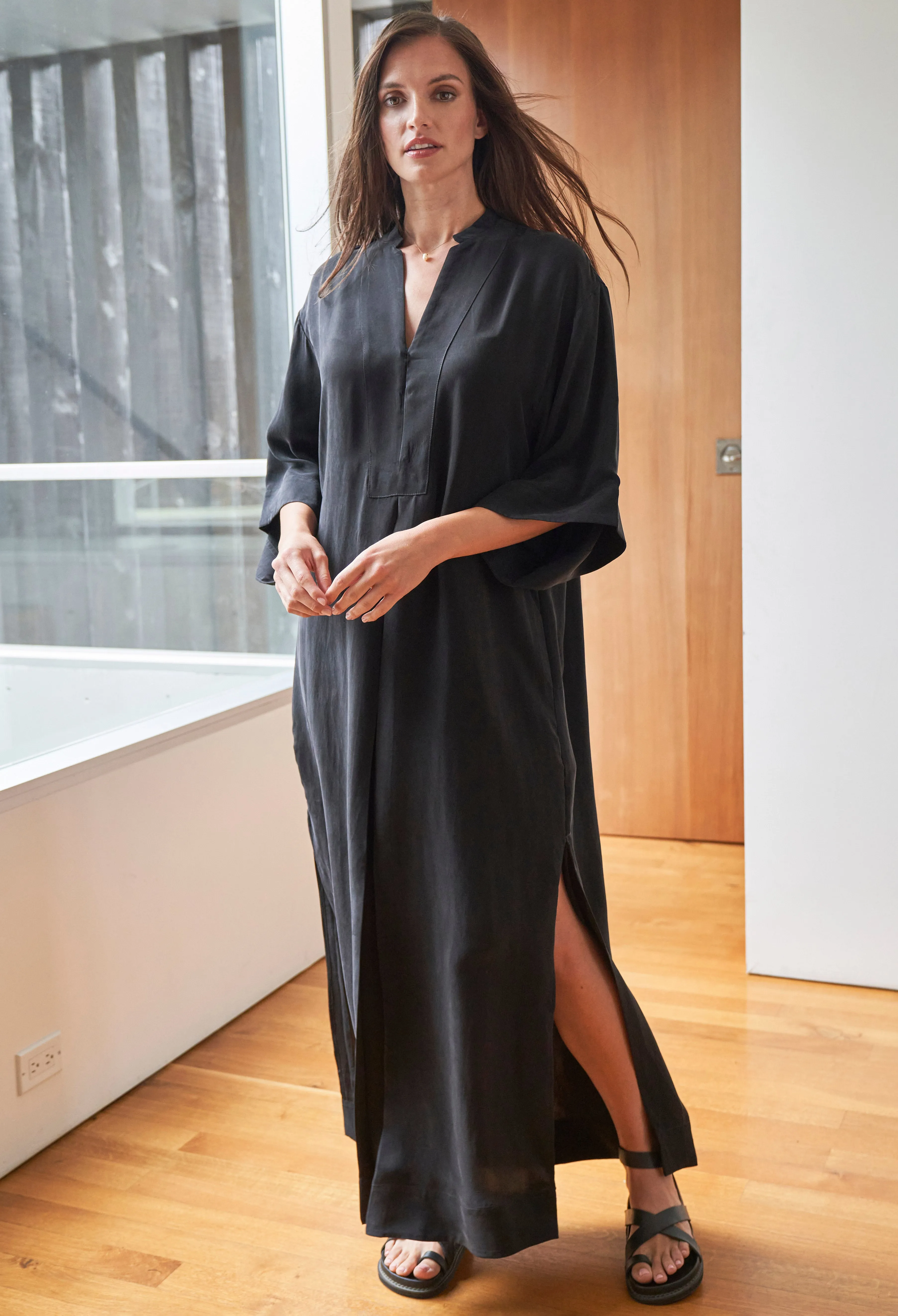 Black Cupro Mandarin Kimono Sleeve Collar Caftan - Sale