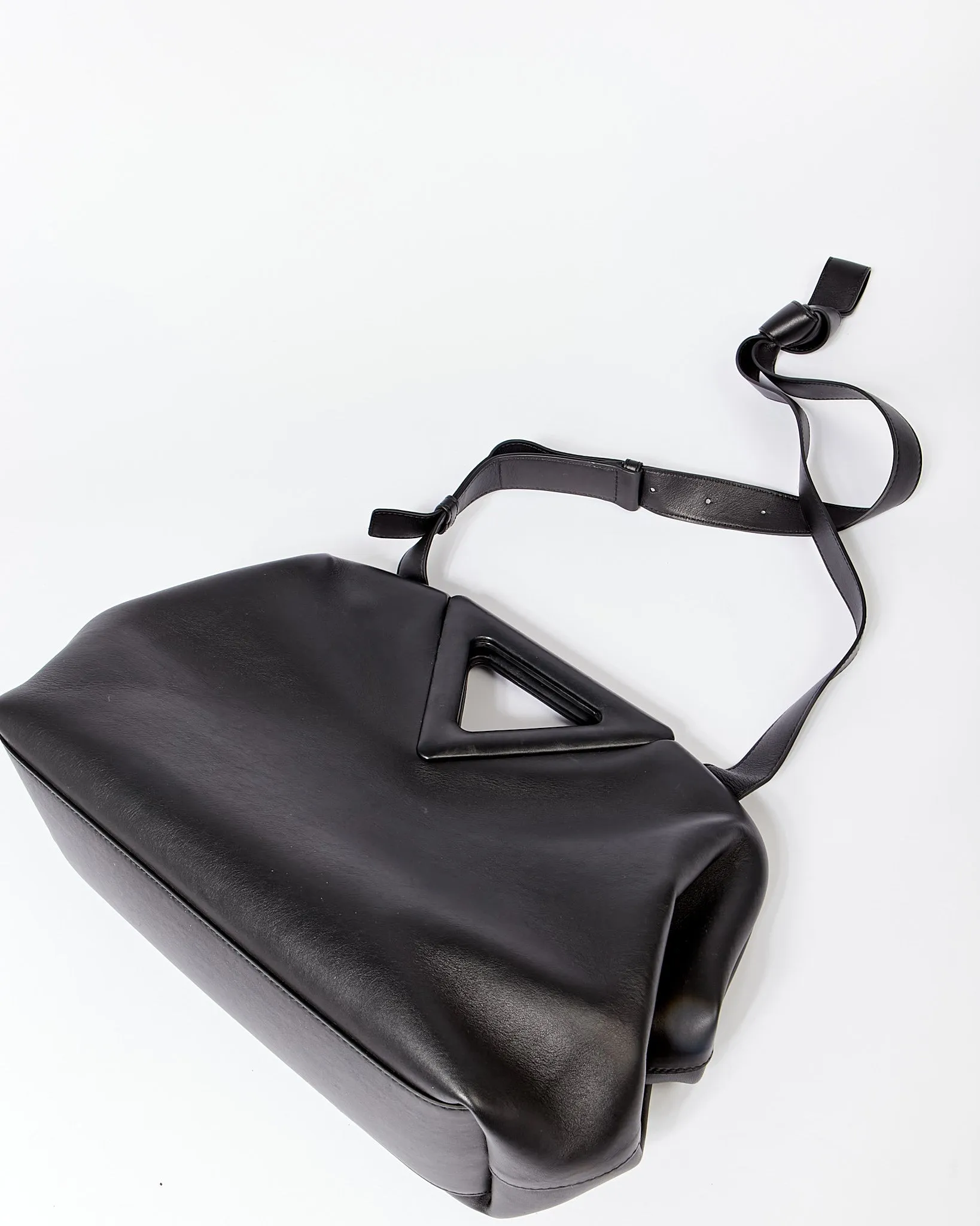 Bottega Veneta Black Leather Point Medium Bag