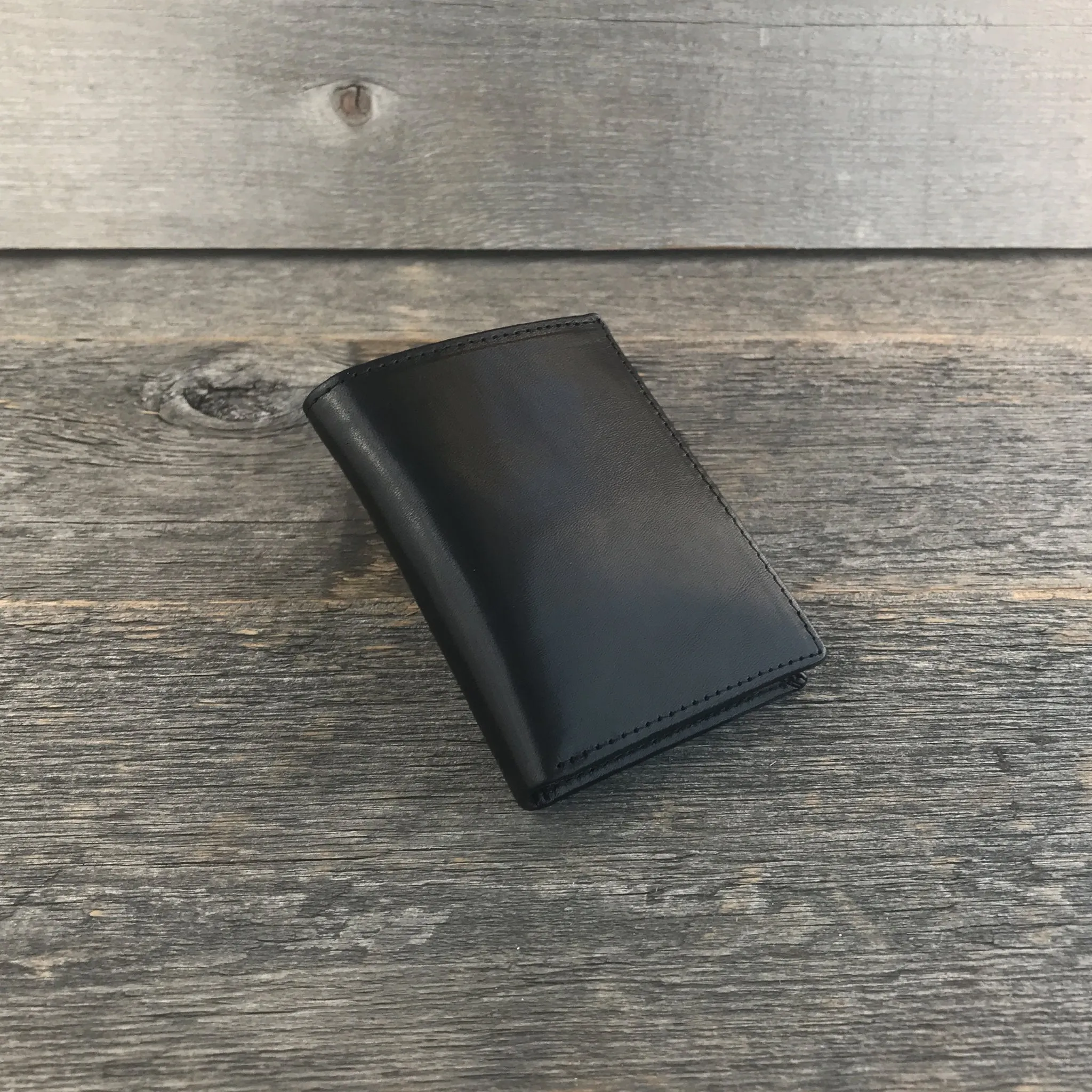 Chicago Minimalist Bifold Wallet - Onyx Black | Metro Series