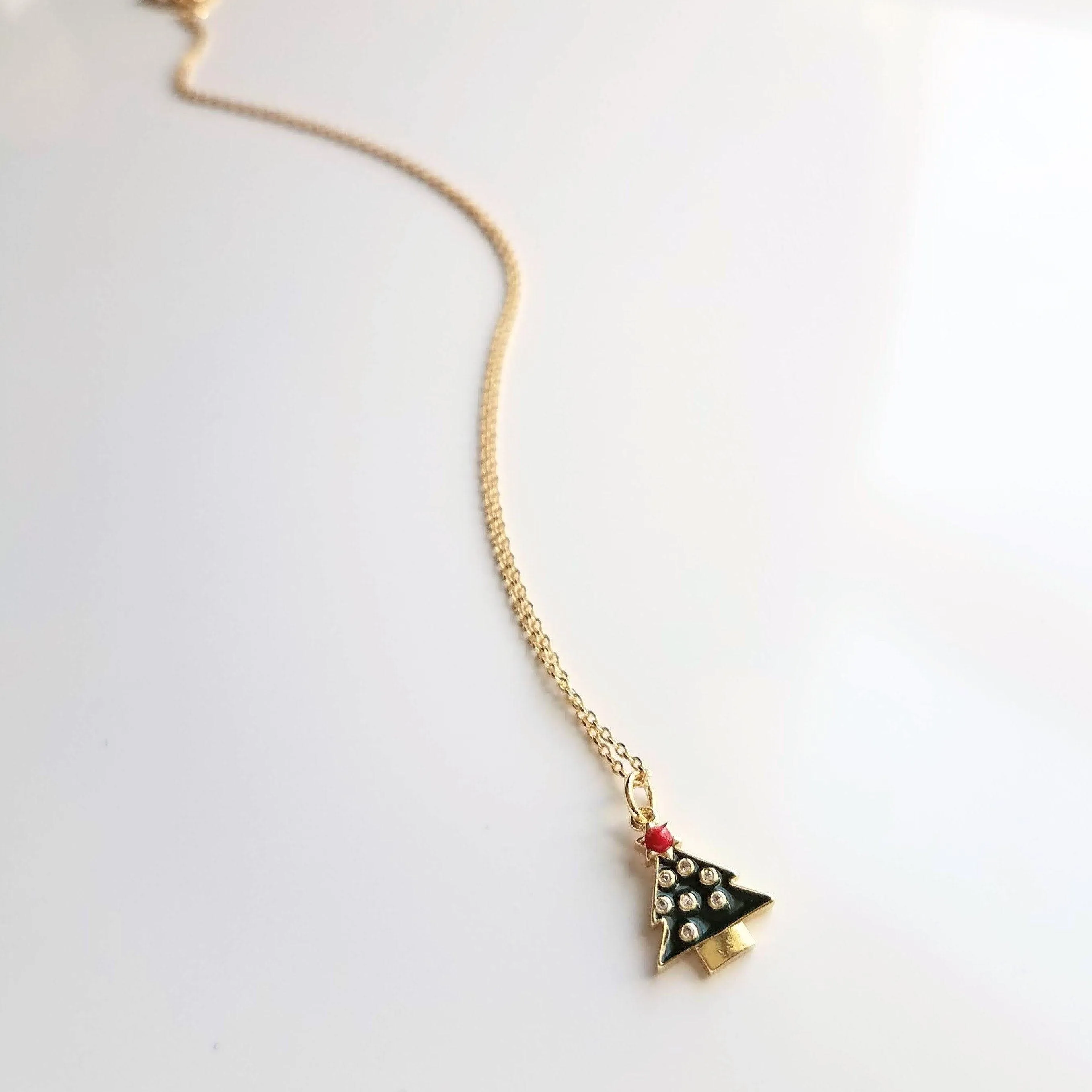 Christmas Tree Necklace, Christmas jewelry, xmas tree necklace, xmas necklace, xmas tree pendant, Christmas necklace, small Christmas tree