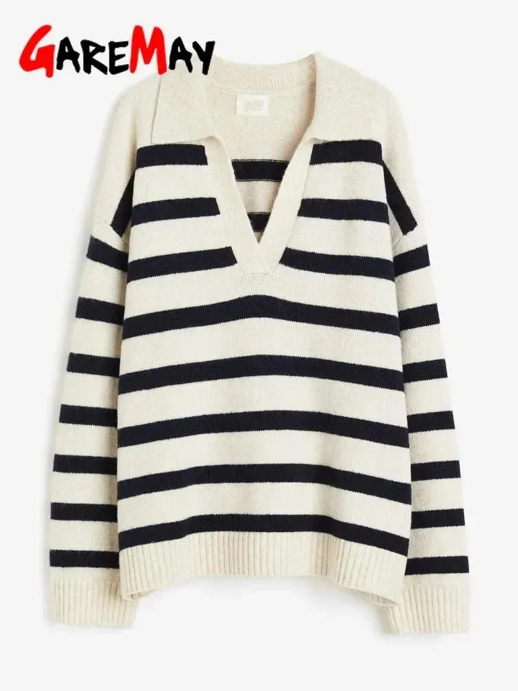 Collar Fine-Knit V-Neck Sweater