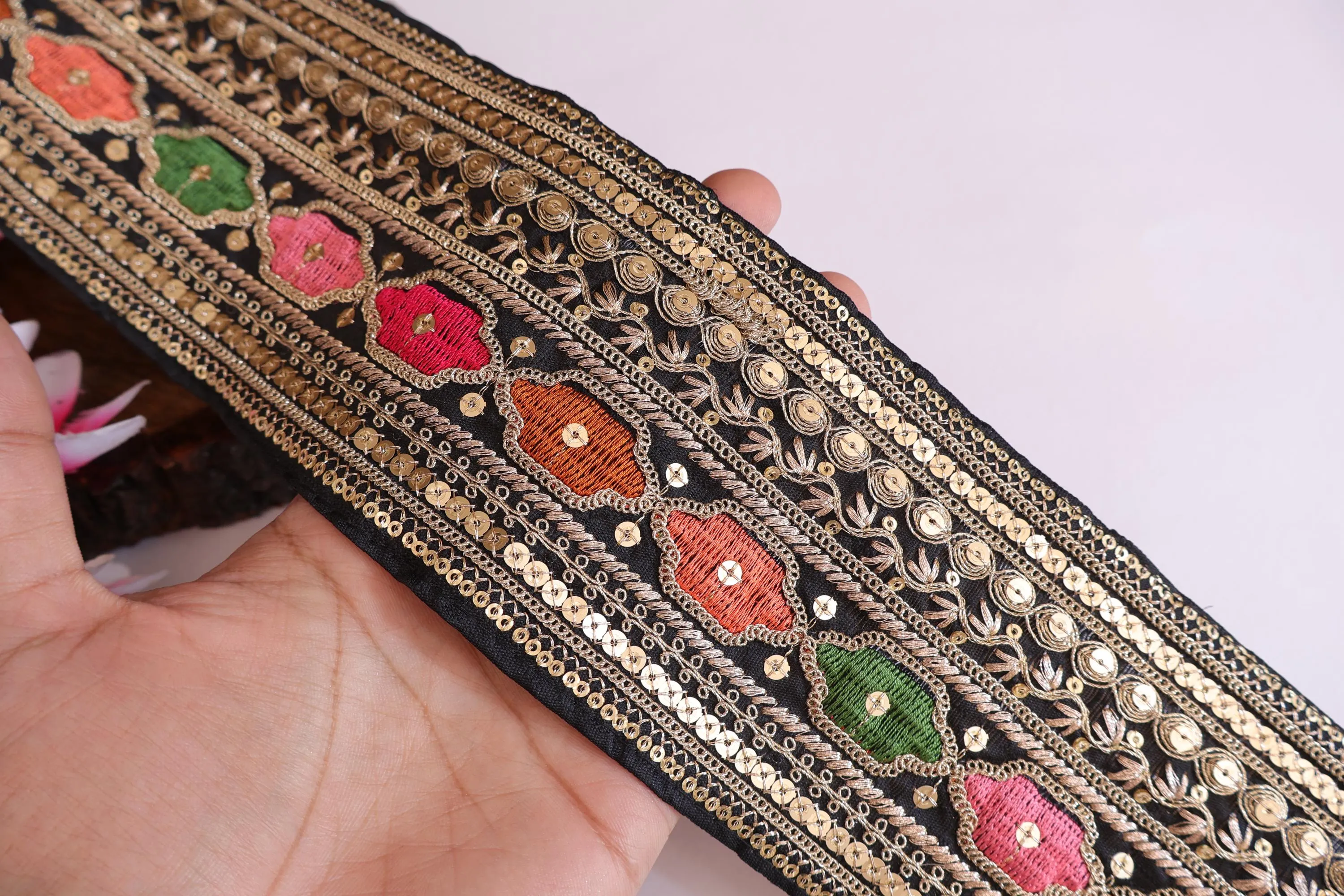 Colorful Black Zari Embroidered Lace 10 cm Wide - 1 Yard