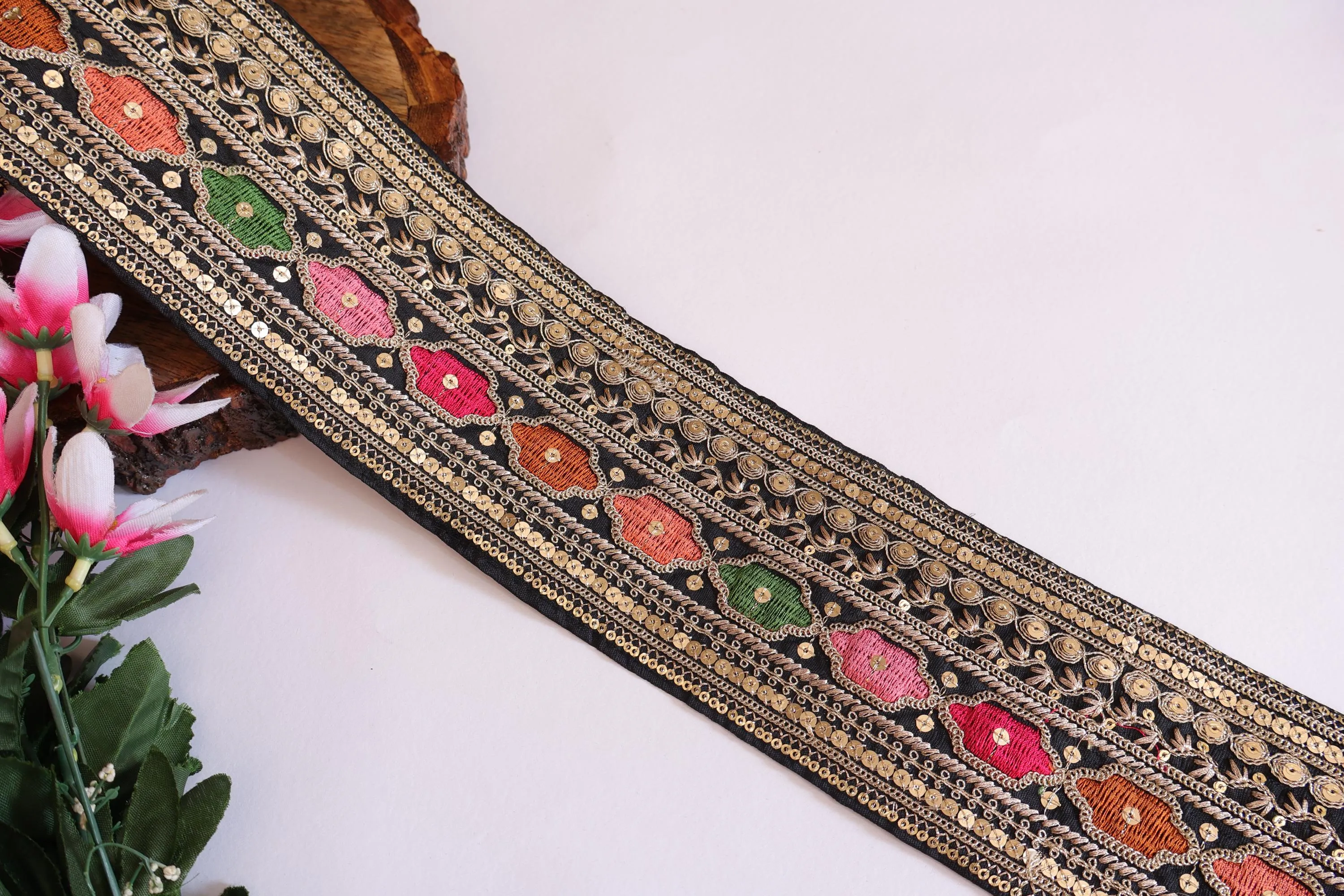 Colorful Black Zari Embroidered Lace 10 cm Wide - 1 Yard