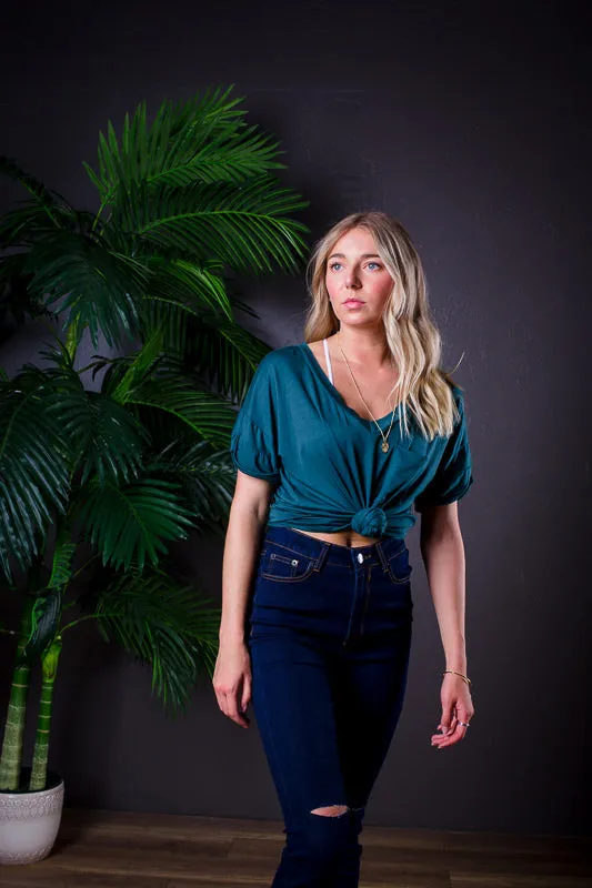 DARIA V NECK TEE GREEN-