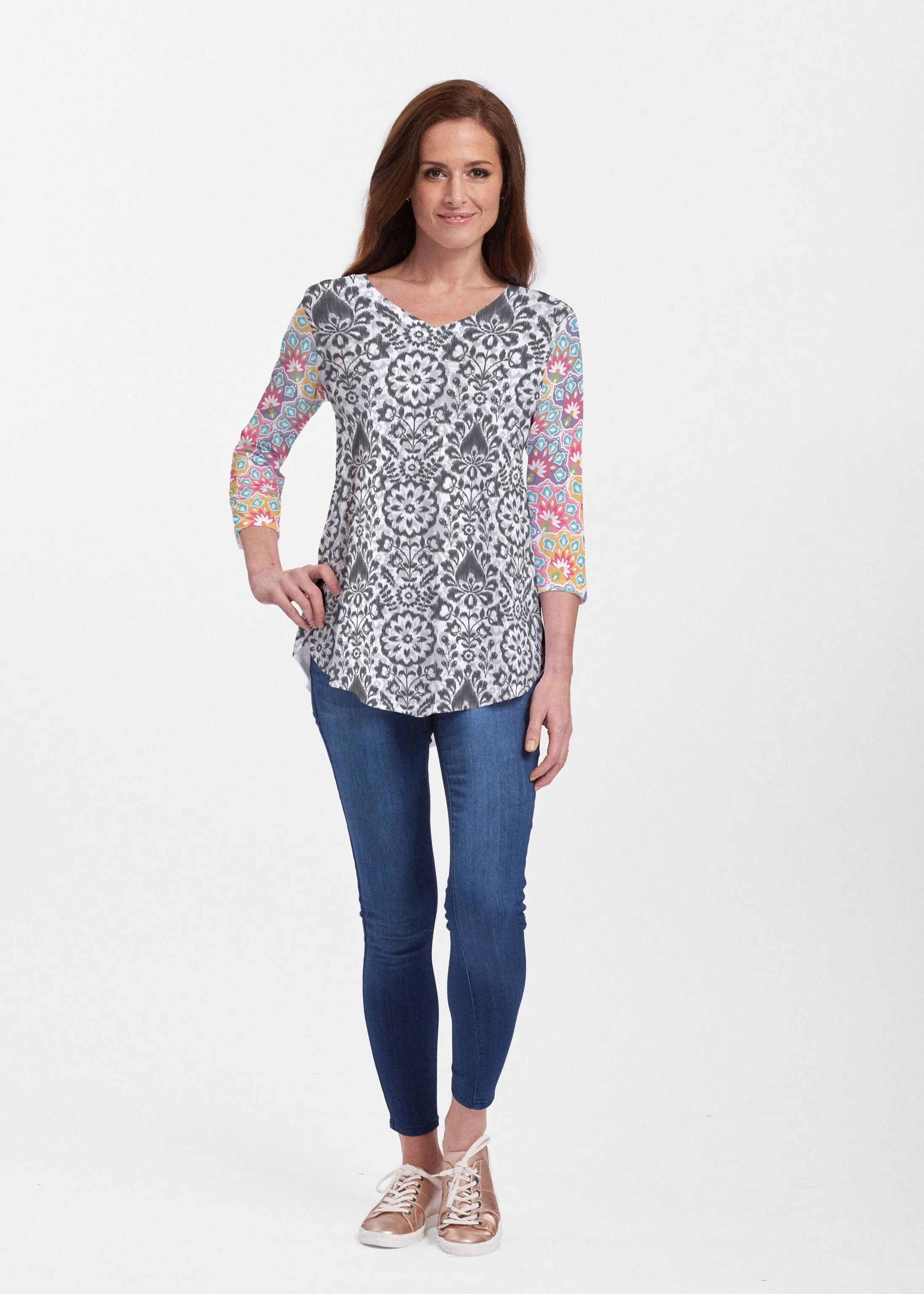 Darling Geo (13382) ~ Signature V-neck Flowy Tunic