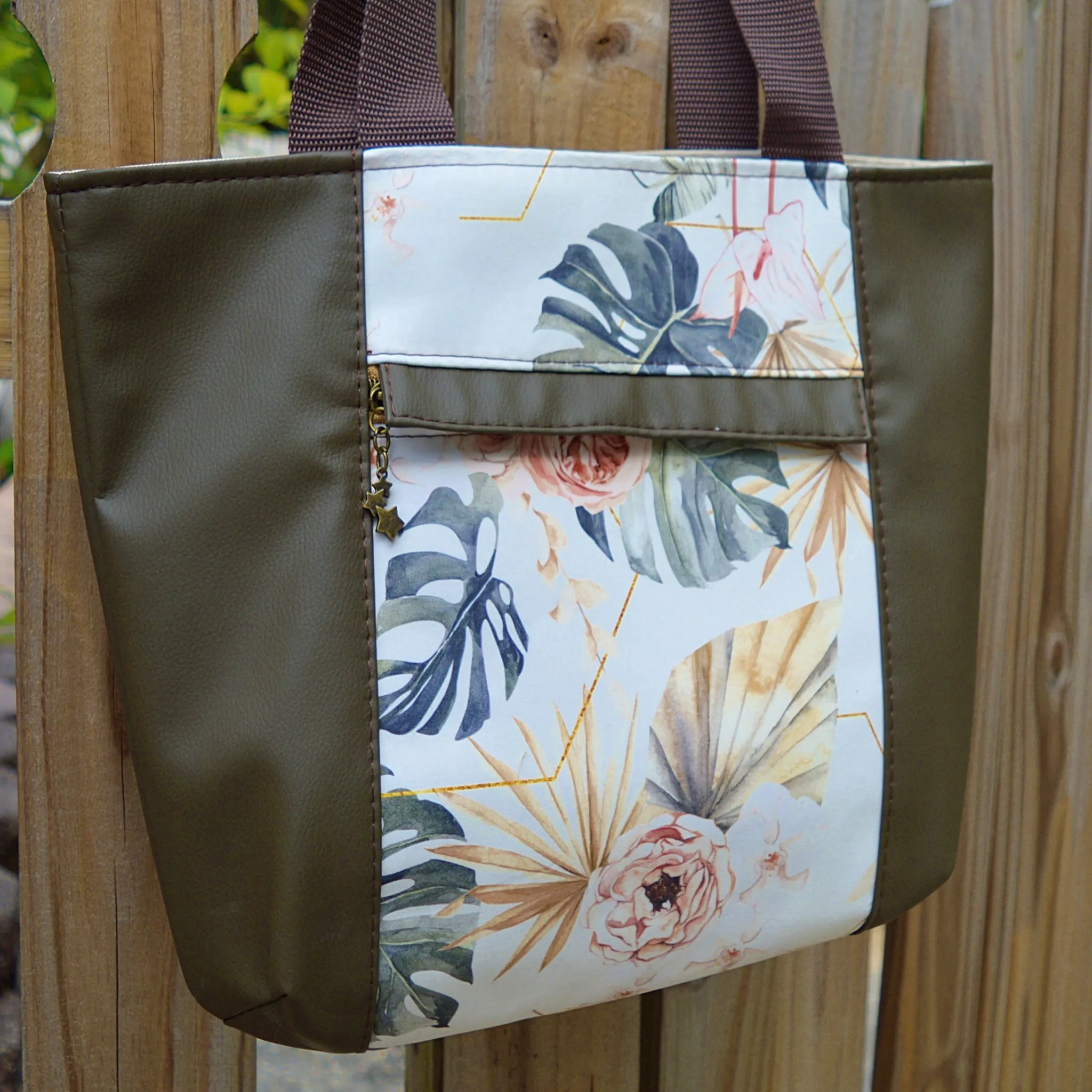 Geo Roses Pelican Tote Bag