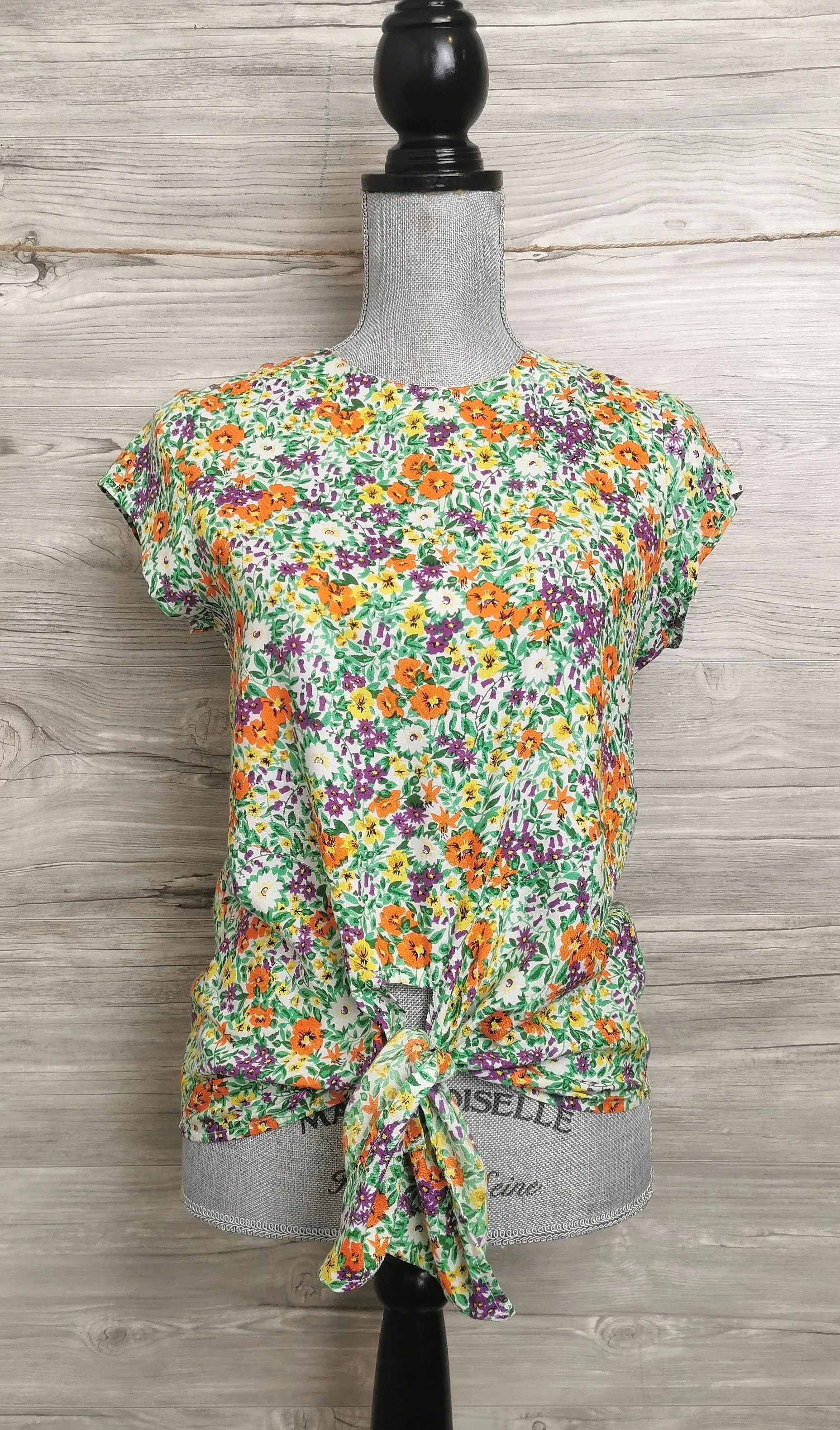 GIRL SIZE(S) MEDIUM (10 YEARS), LARGE (12 YEARS) & EXTRA LARGE (14 YEARS) - DEX Kids, Floral Bohemian Dress Top B46