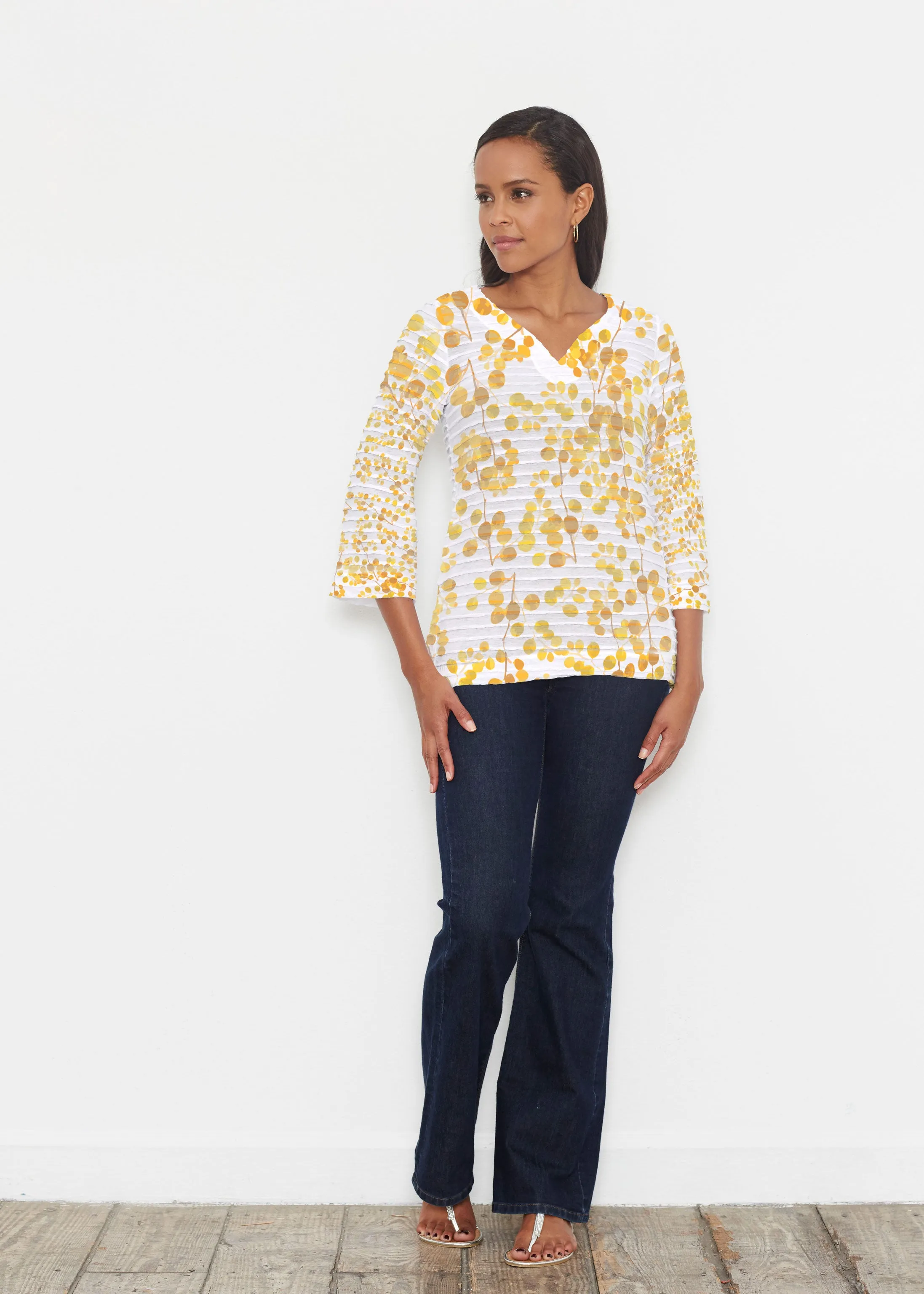 Golden Pome (7846) ~ Banded 3/4 Bell-Sleeve V-Neck Tunic