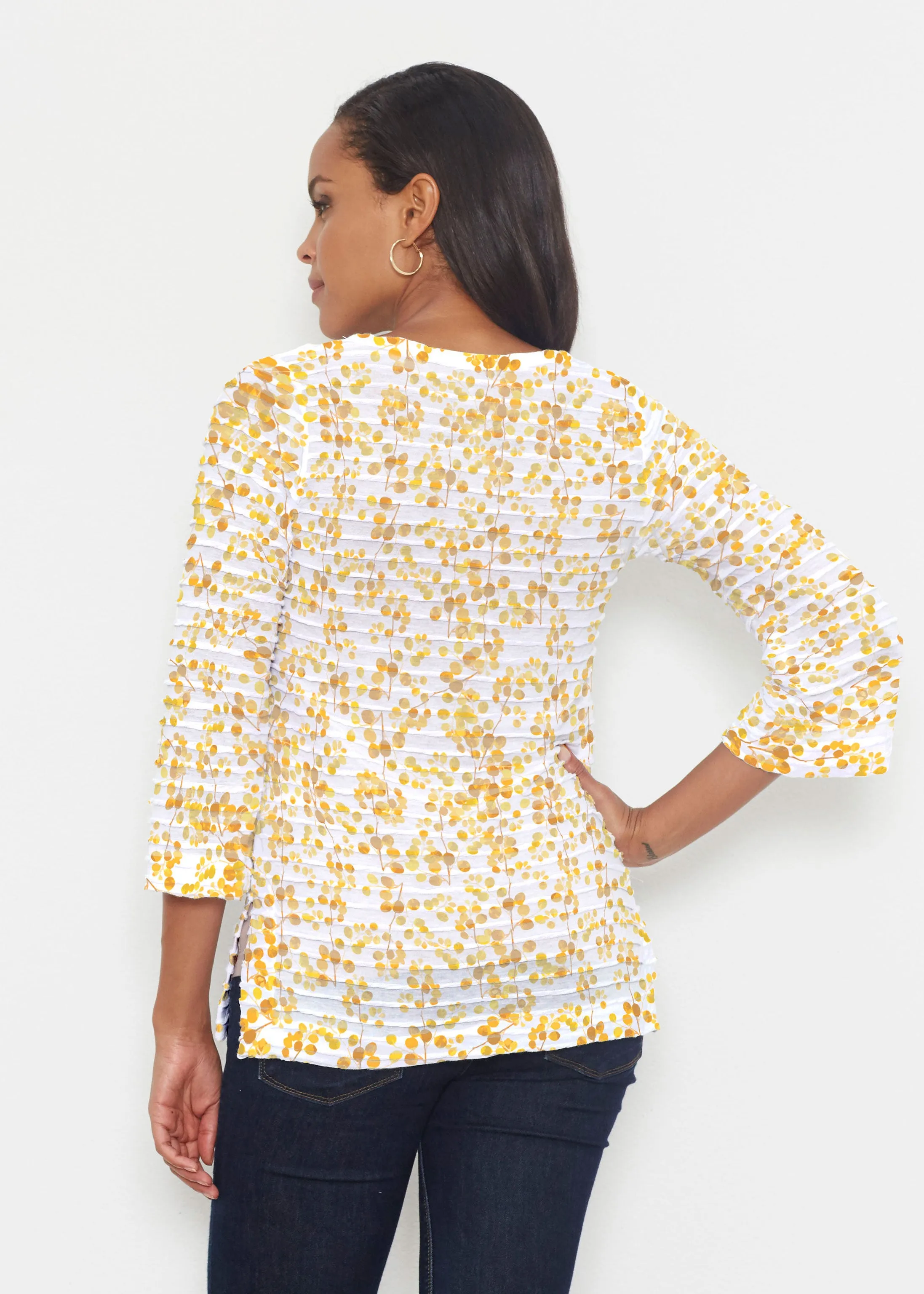 Golden Pome (7846) ~ Banded 3/4 Bell-Sleeve V-Neck Tunic