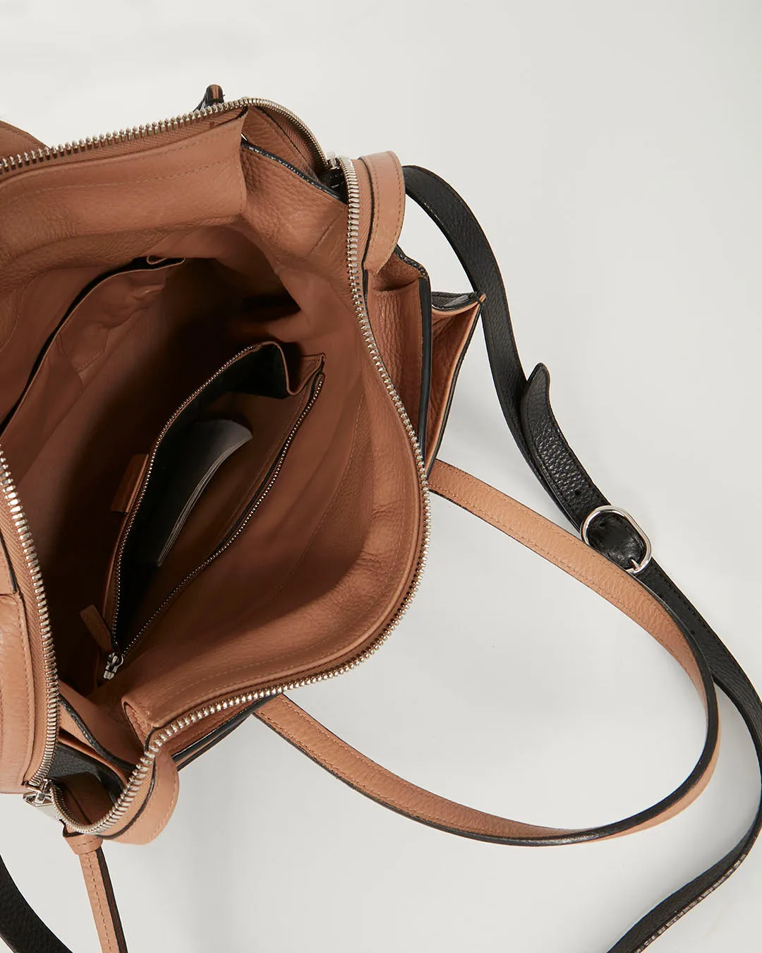 Gucci Black and Beige Pebbled Leather Two-Tone Rumble Tote