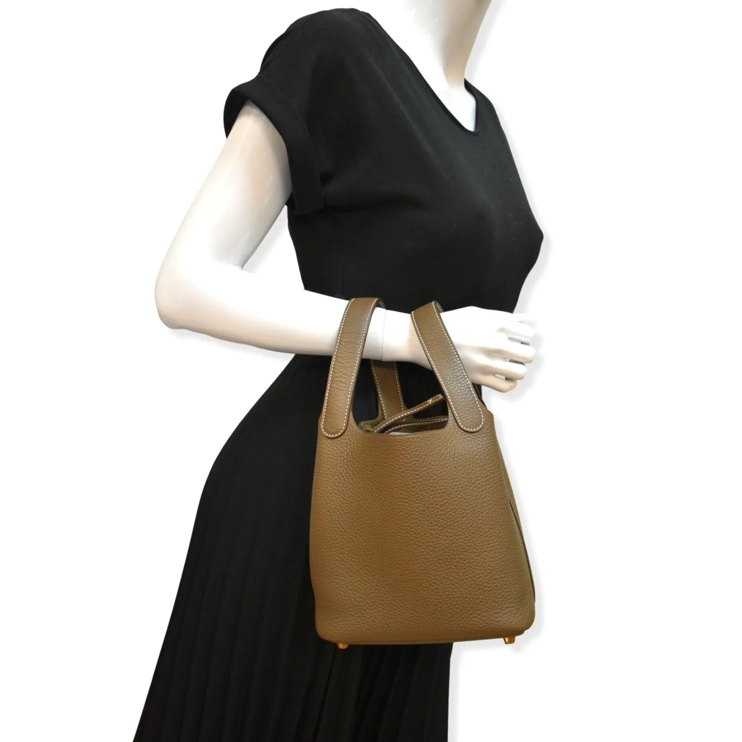 HERMES Picotin Lock 18 Taurillon Clemence Leather Tote Bag Taupe