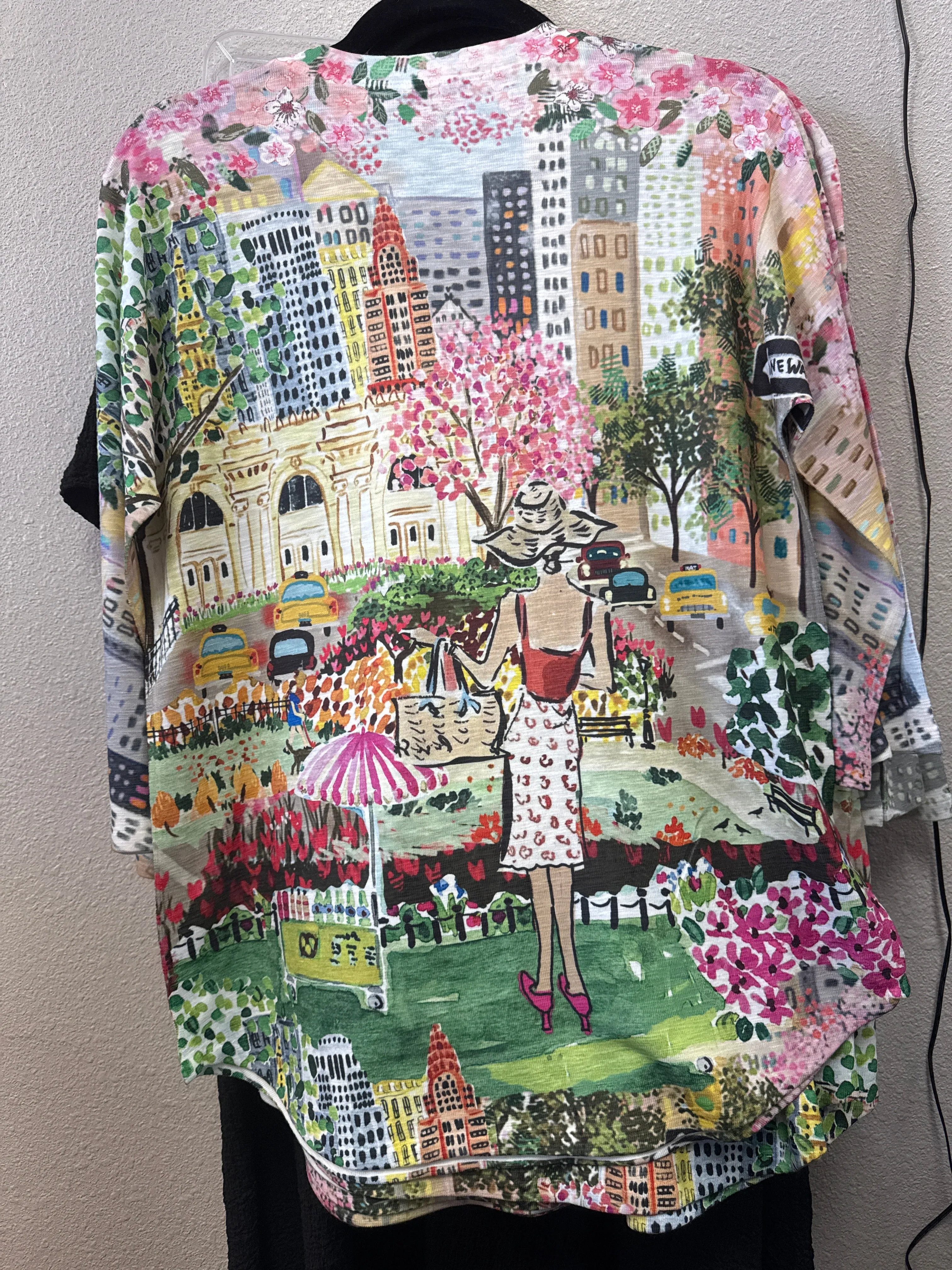 INOAH  CITY GAL V-NECK 3/4 SLEEVE