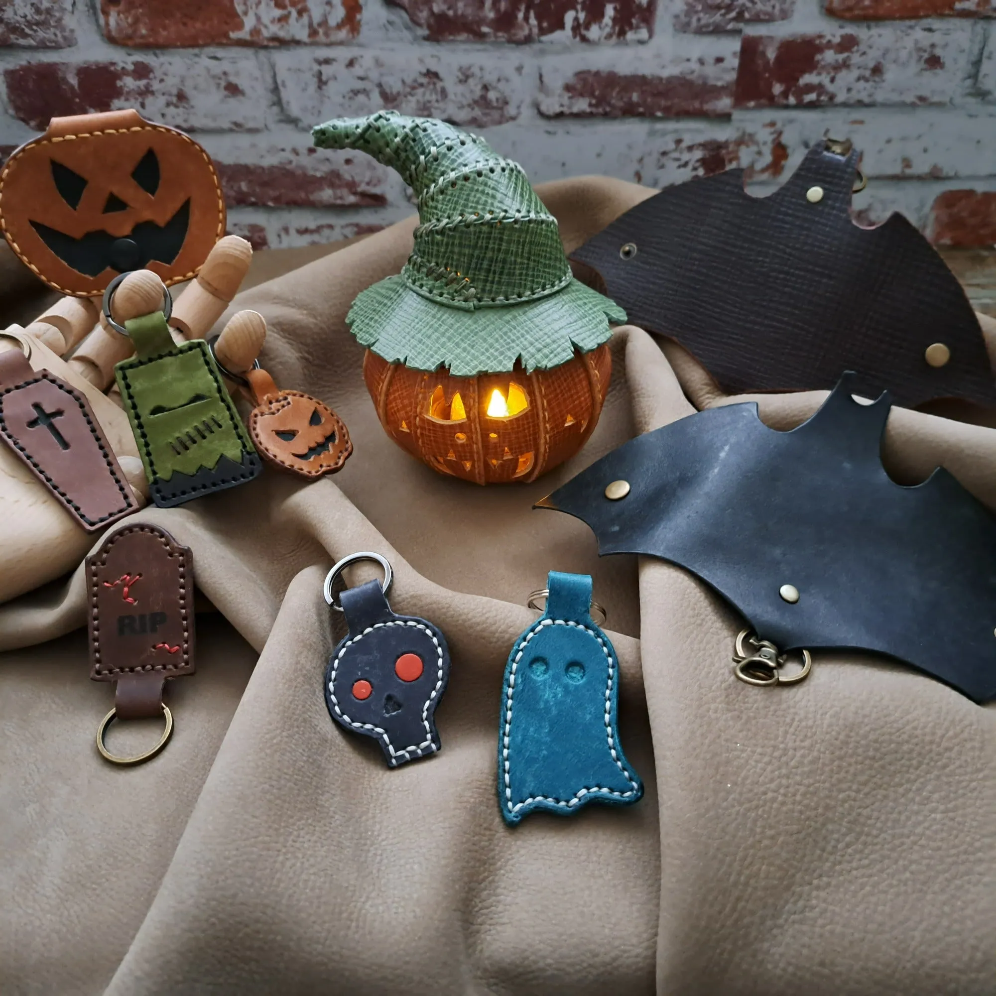 Leather Coin Wallet Spooky Pumpkin