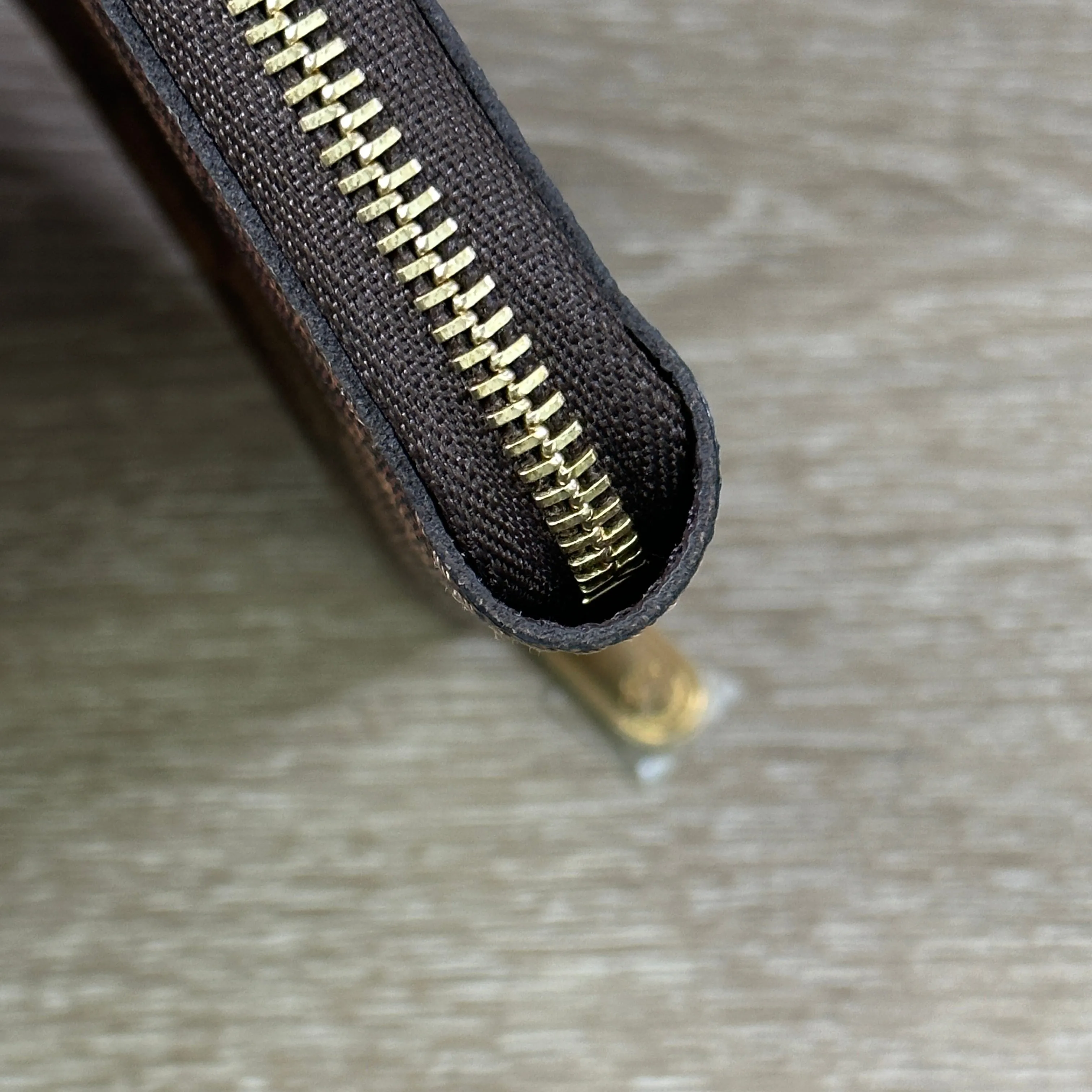 Louis Vuitton Zippy Coin Purse - Damier Ebene