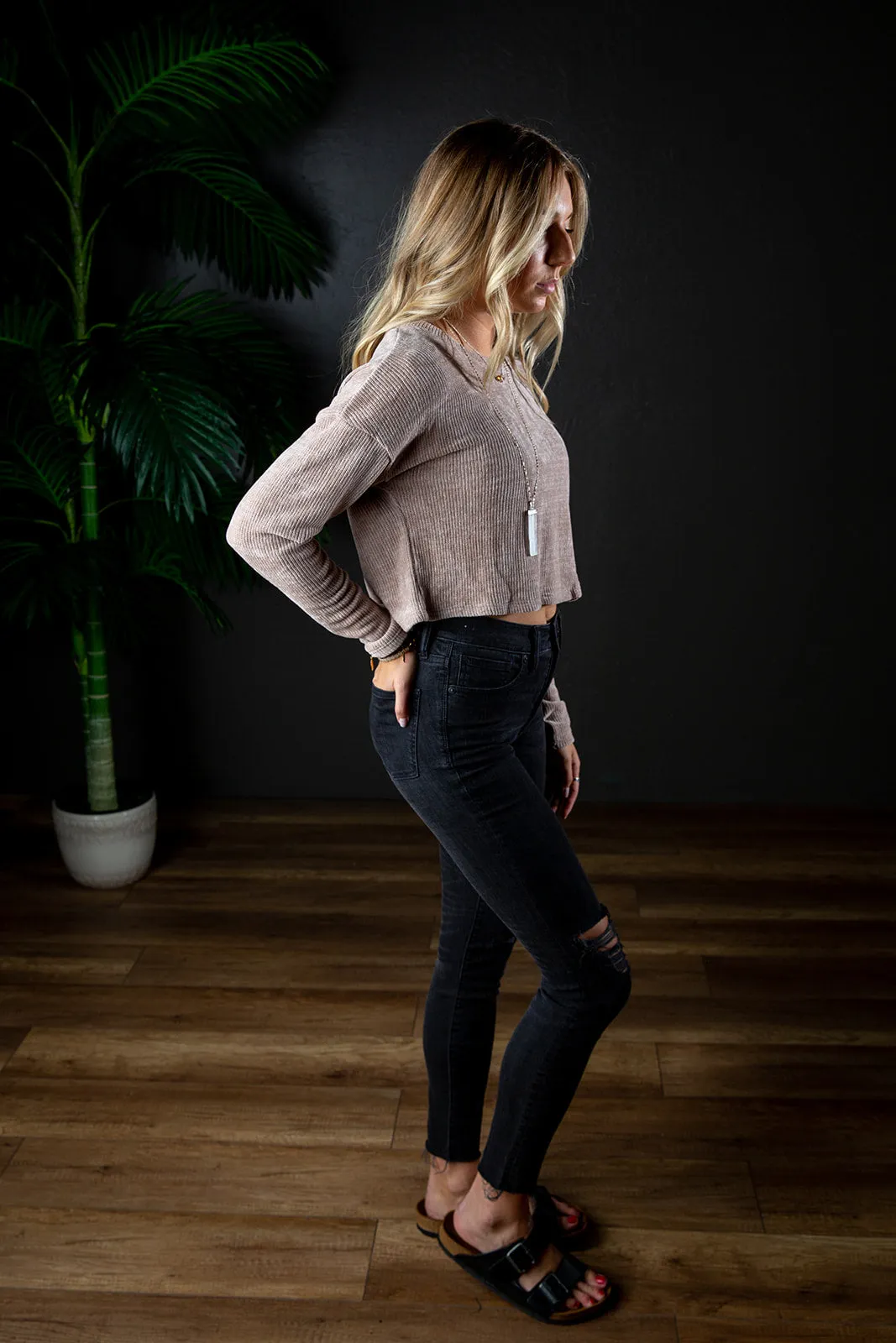 LOVE ME SOFT CROP PULLOVER BEIGE
