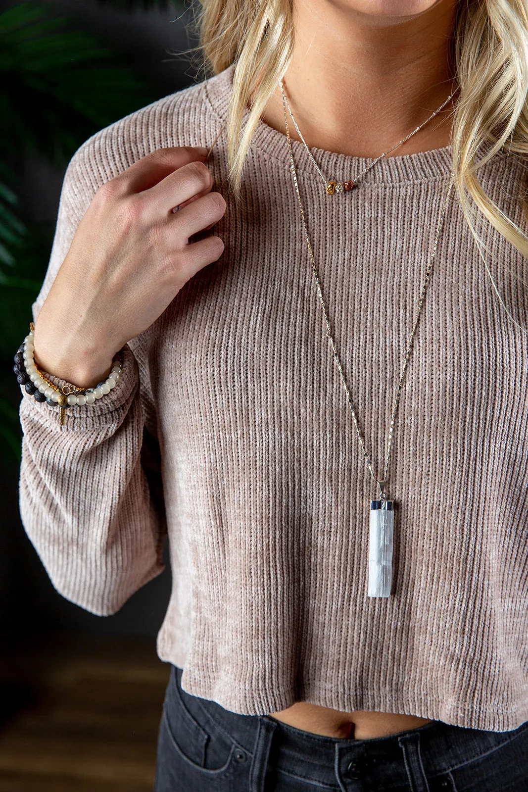 LOVE ME SOFT CROP PULLOVER BEIGE
