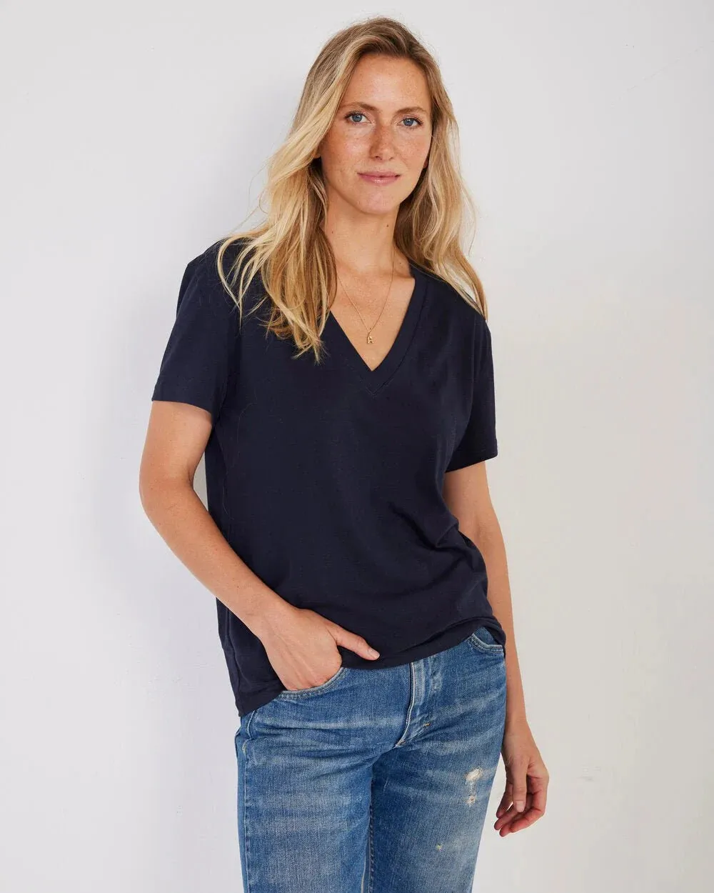 Monroe V-Neck Tee