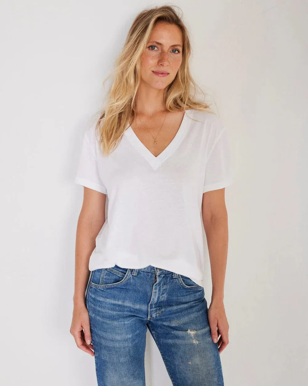 Monroe V-Neck Tee
