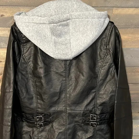 New Jou Jou Faux Leather Moto Jacket Juniors Size Large in Black with Gray Hood