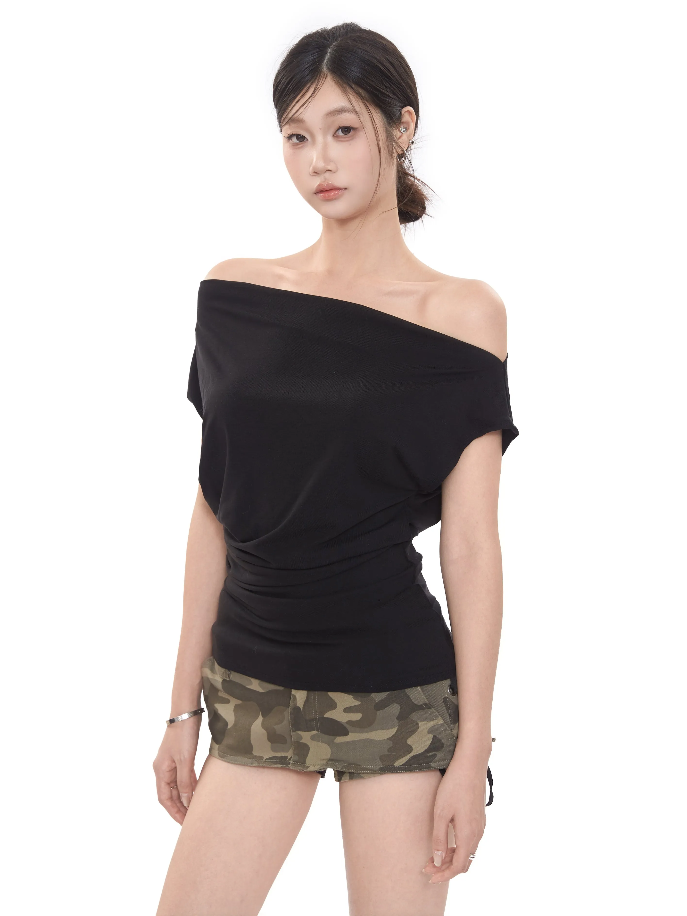 niche off-shoulder tops