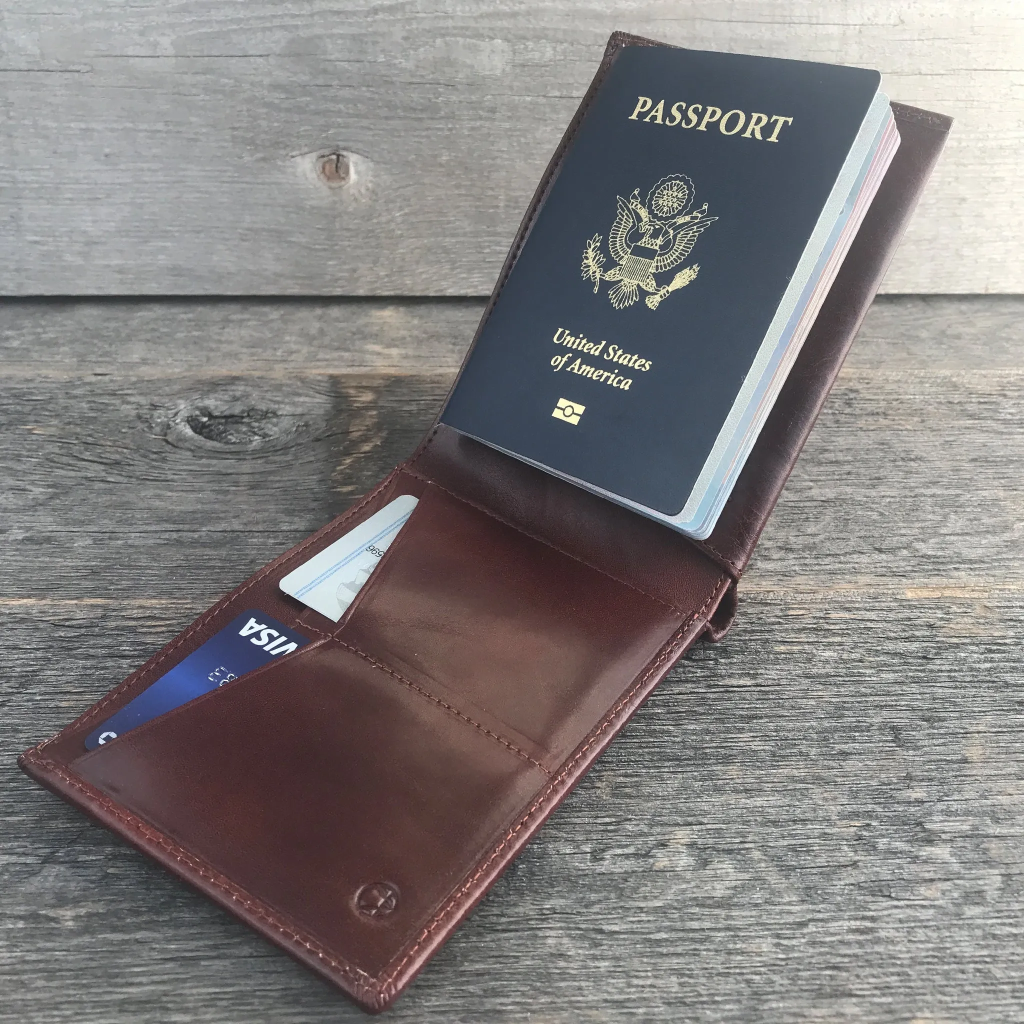 Osaka Passport Wallet - Expresso Brown | Discovery Series