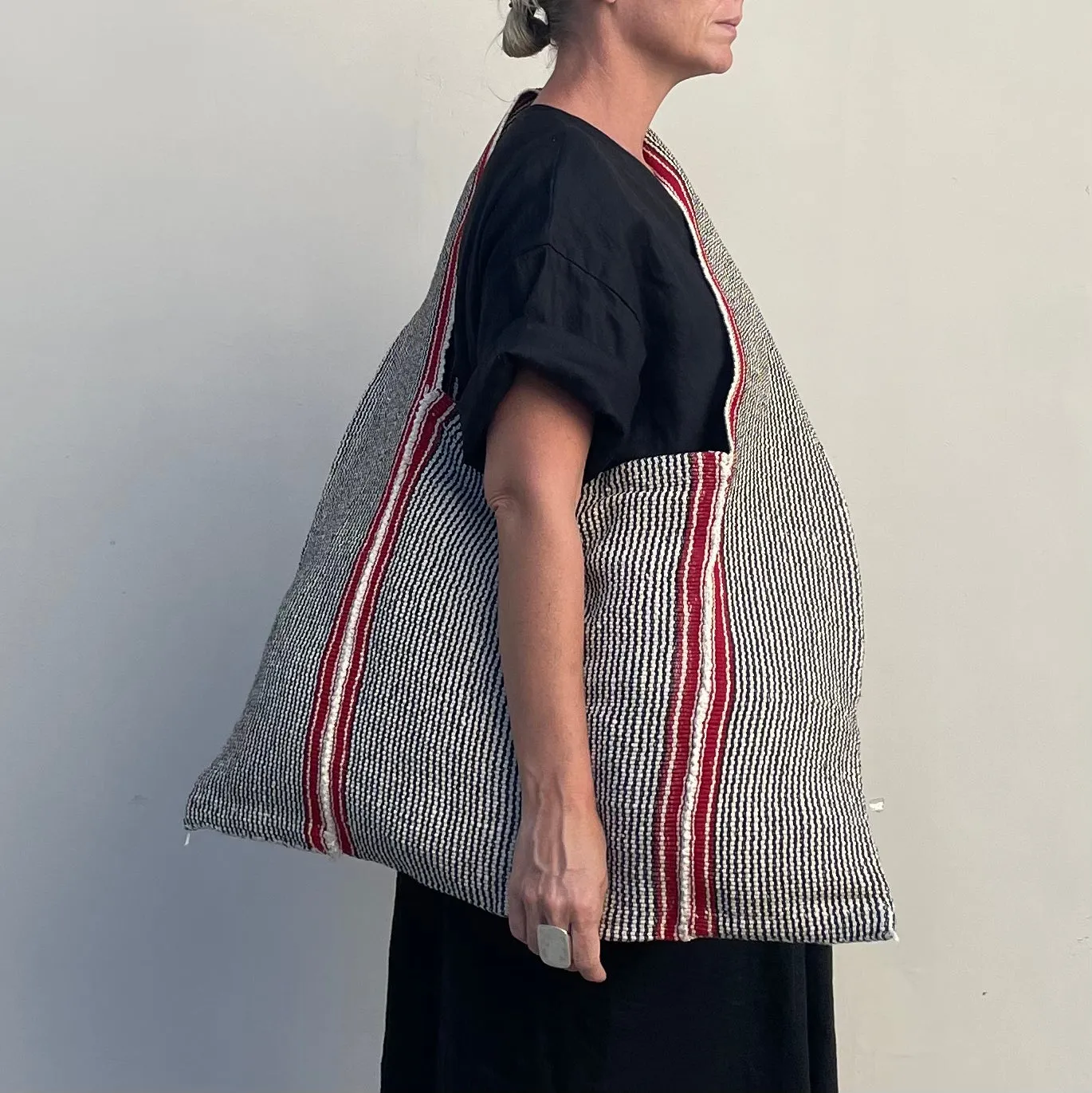 Oversized Tote Red Line
