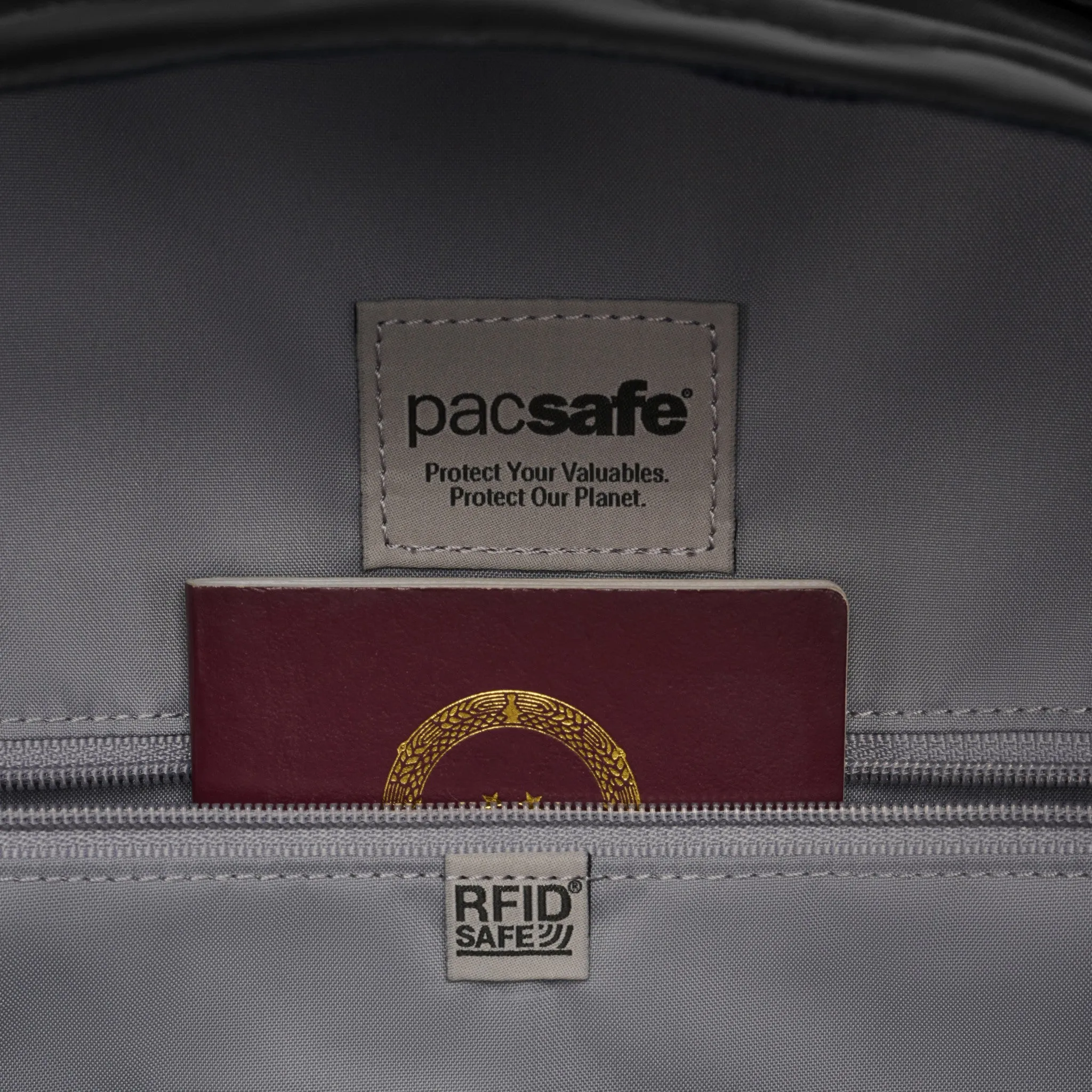 Pacsafe W 10L Backpack