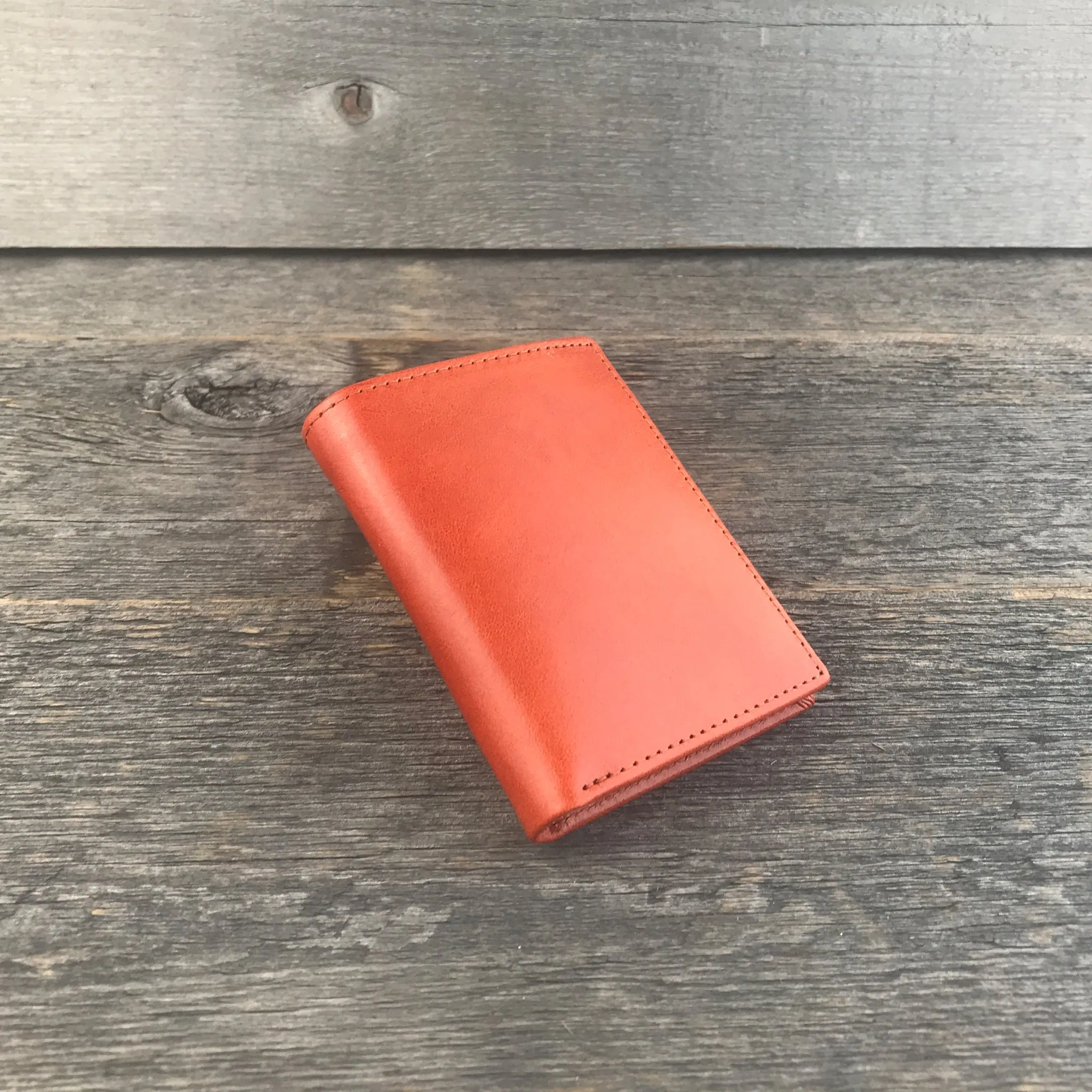 Paris Minimalist Bifold Wallet - Amber | Metro Series
