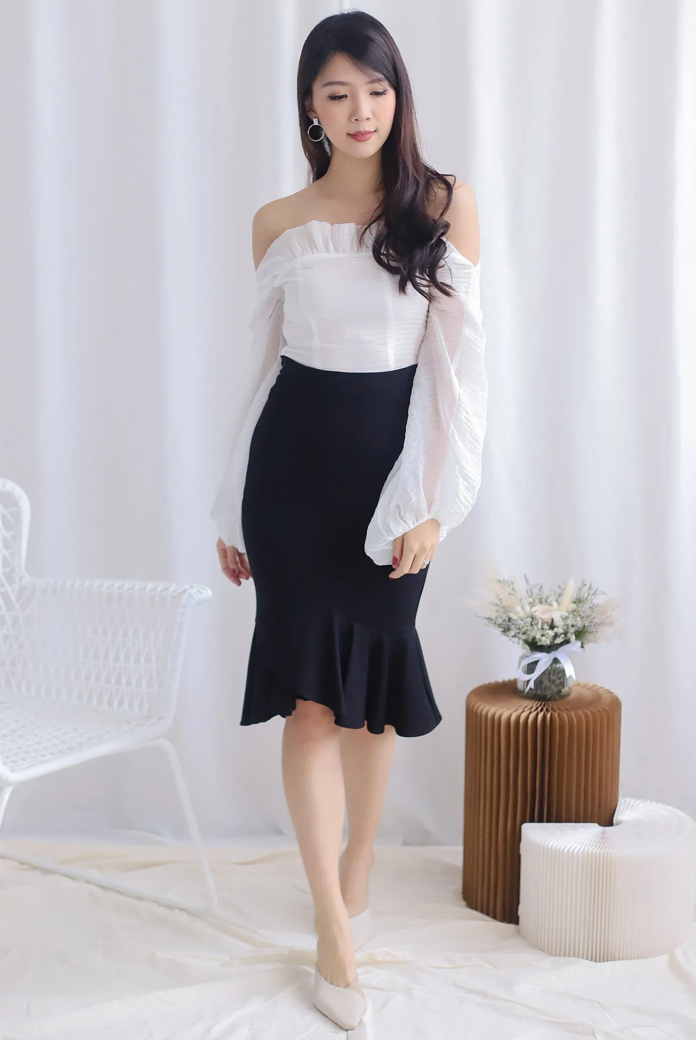 *Premium* Narelle Pleated Off Shoulder Top In White