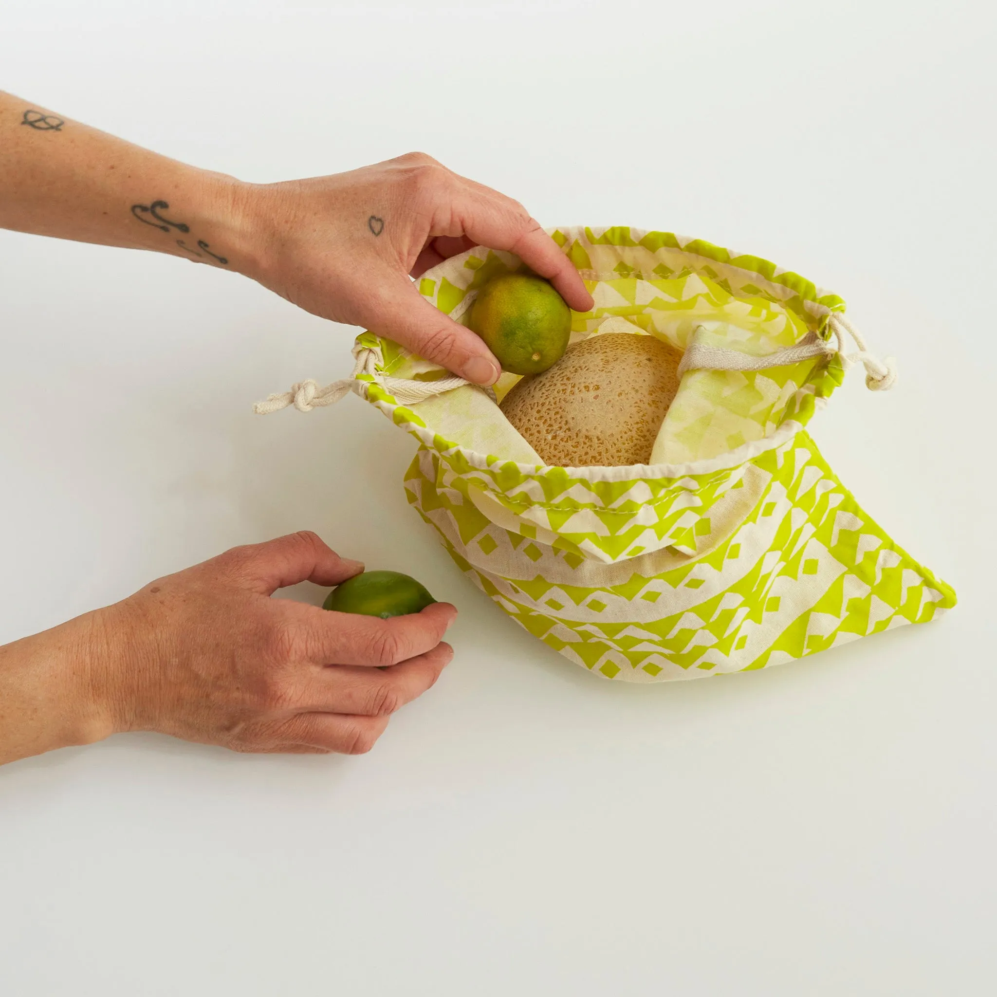 Reusable Cinch Bag - Triangles - Super Lime