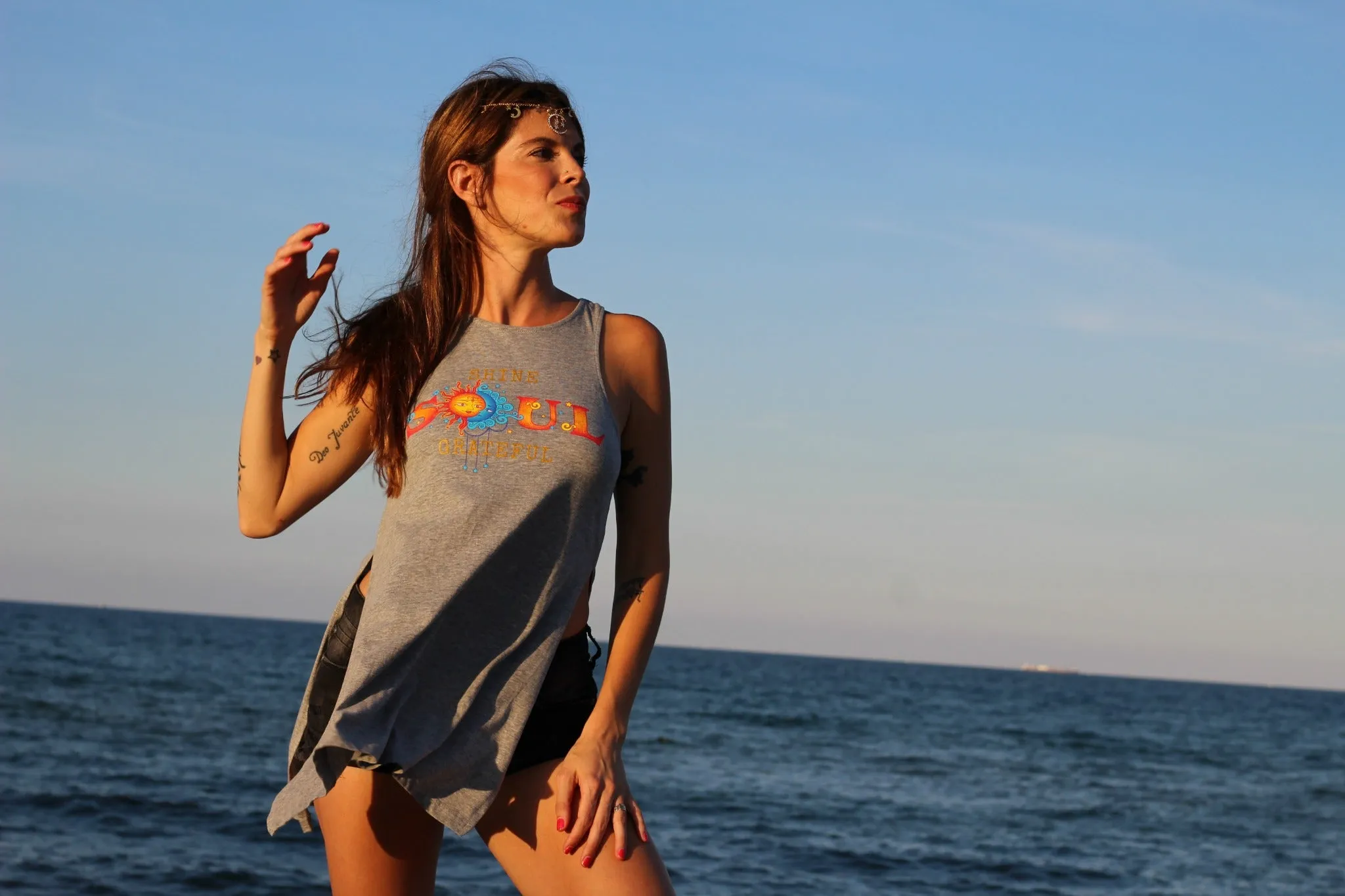 Shine Soul Grateful Tunic (Heather Grey)