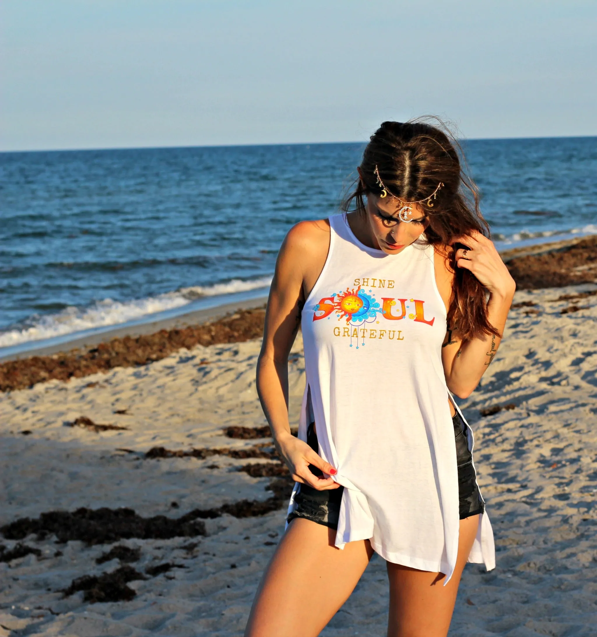 Shine Soul Grateful Tunic (White)