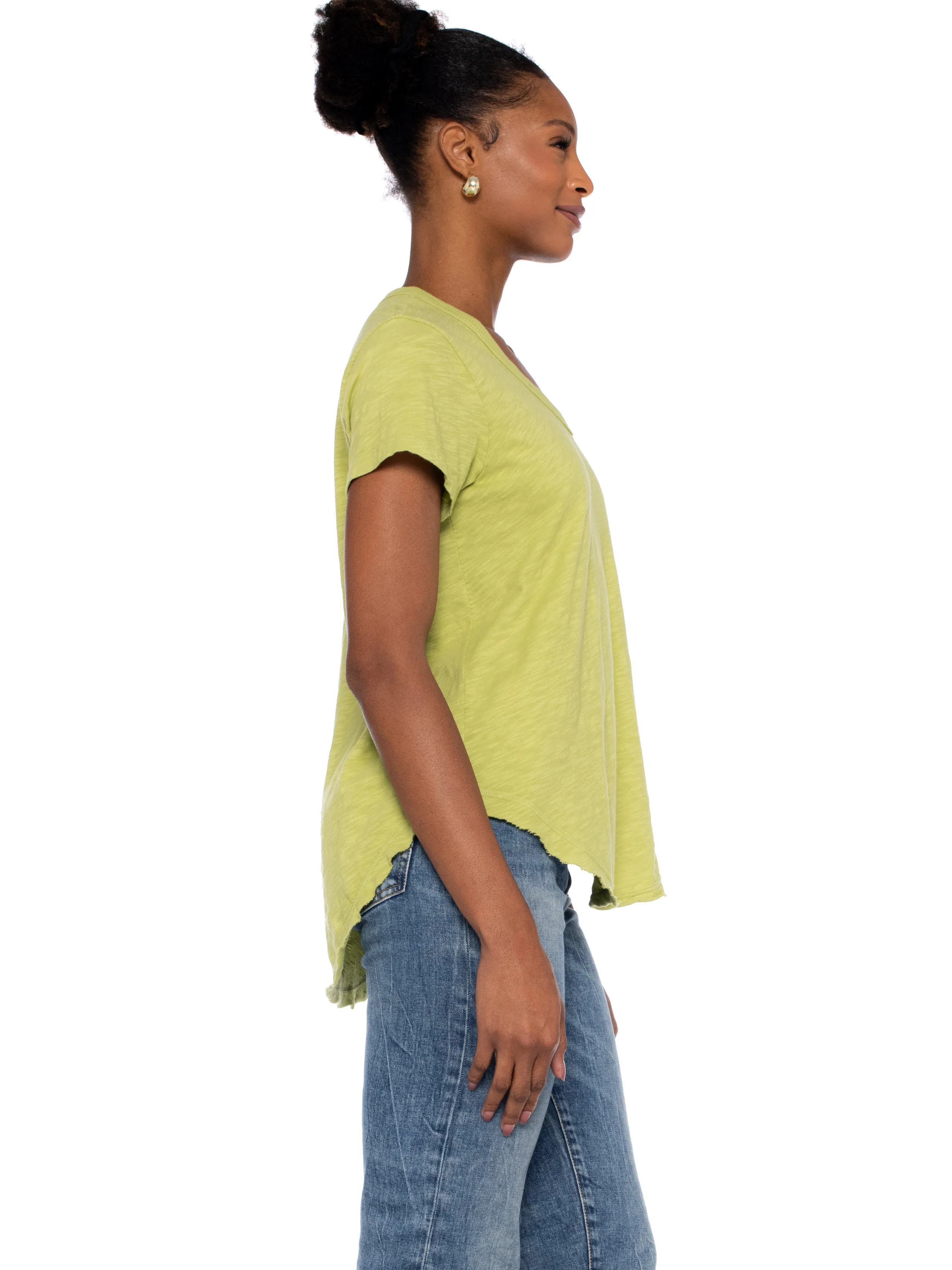 Short Sleeve Shrunken V-Neck Shirttail Top w/Raw Hem
