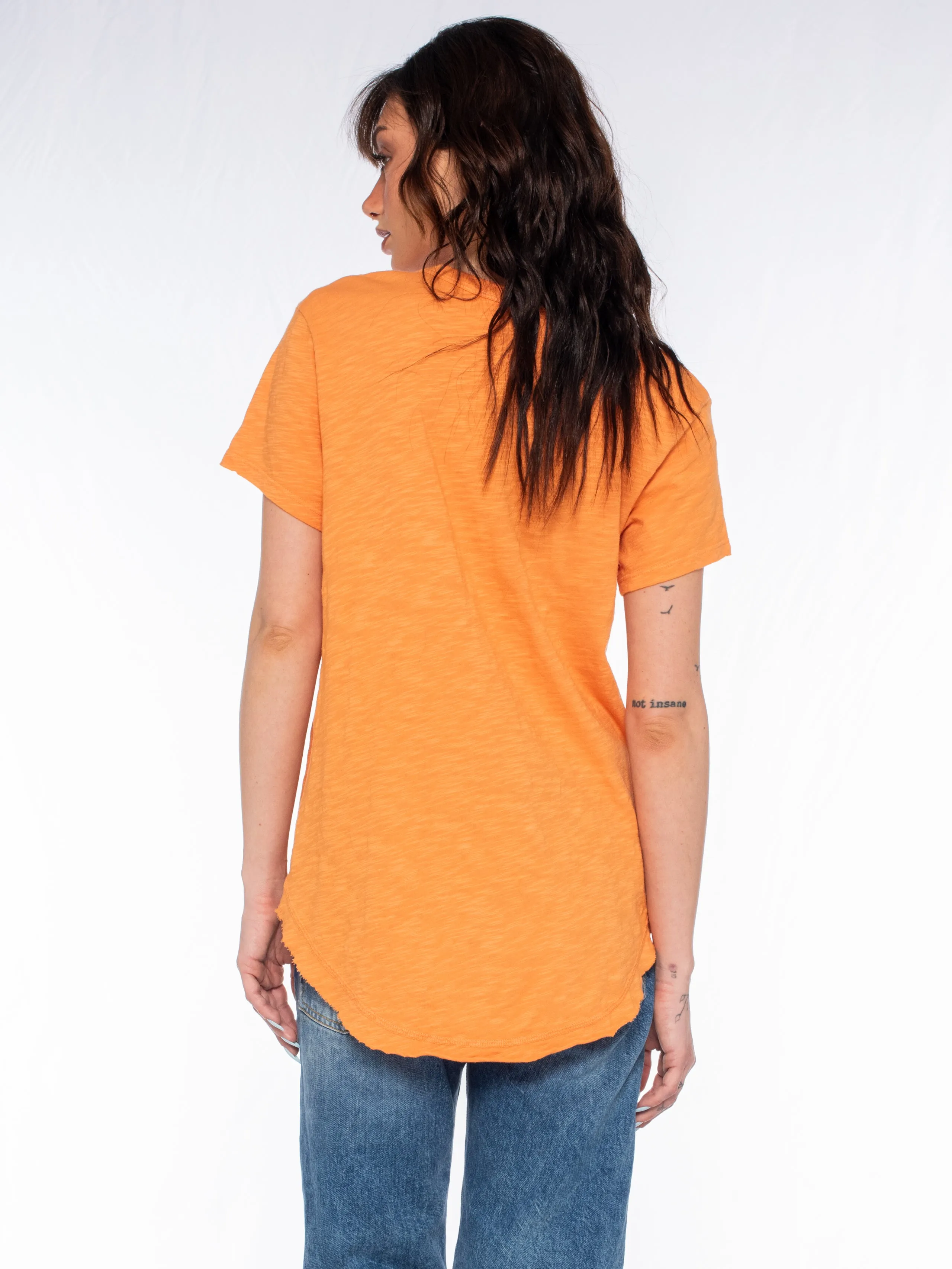 Short Sleeve Shrunken V-Neck Shirttail Top w/Raw Hem
