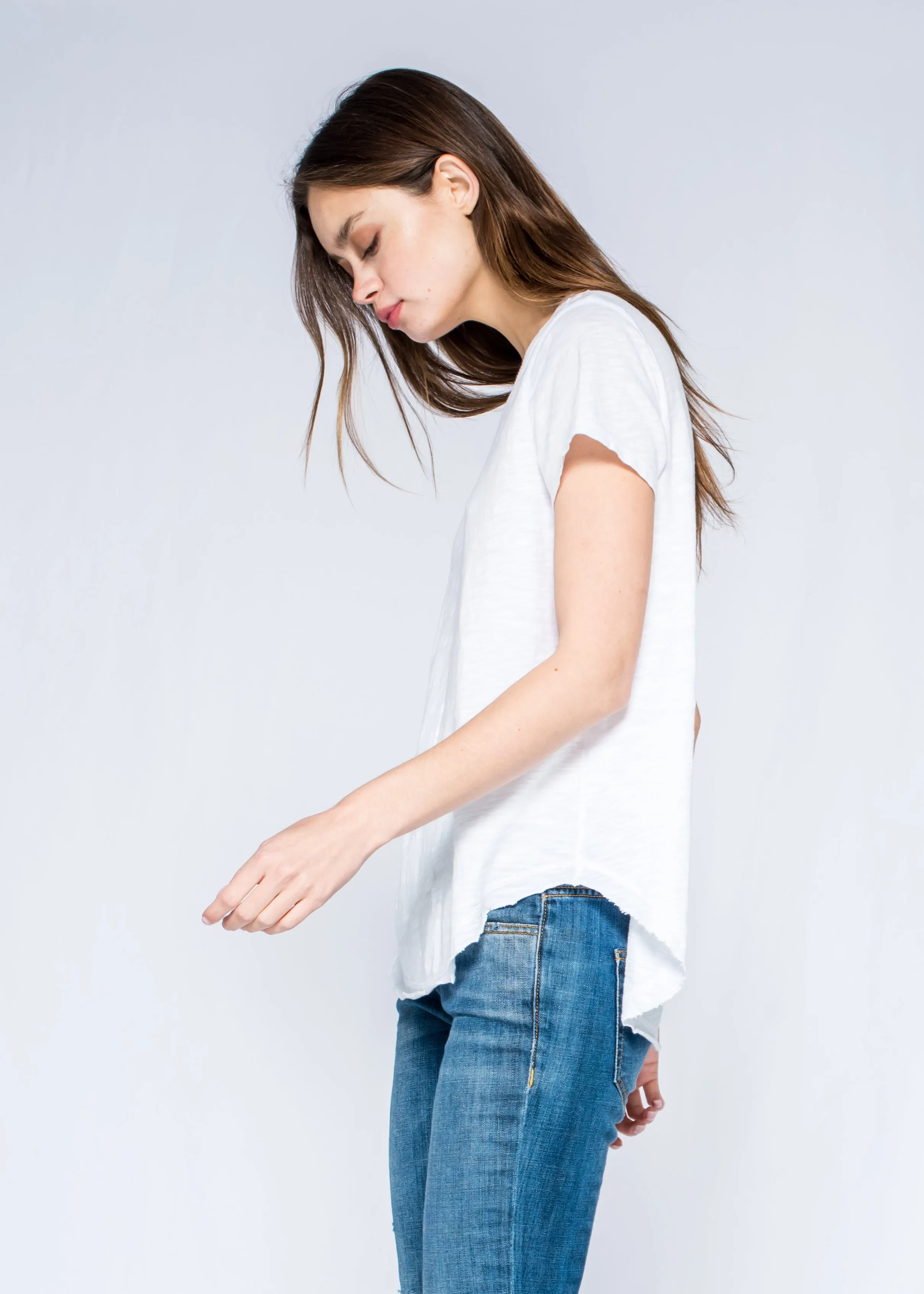Short Sleeve Shrunken V-Neck Shirttail Top w/Raw Hem