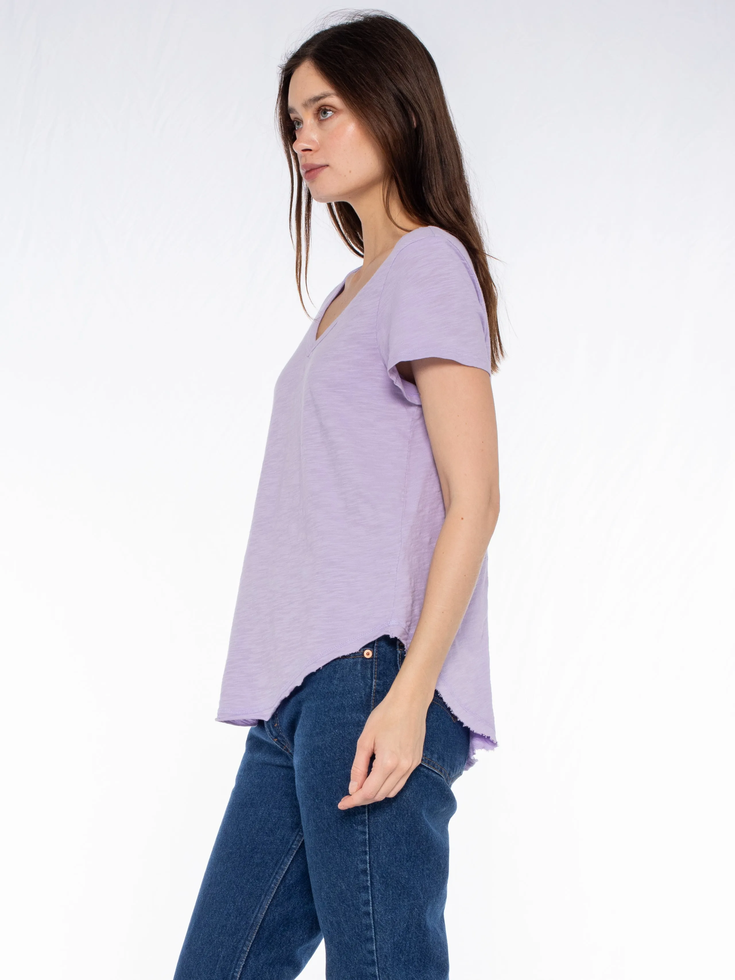 Short Sleeve Shrunken V-Neck Shirttail Top w/Raw Hem