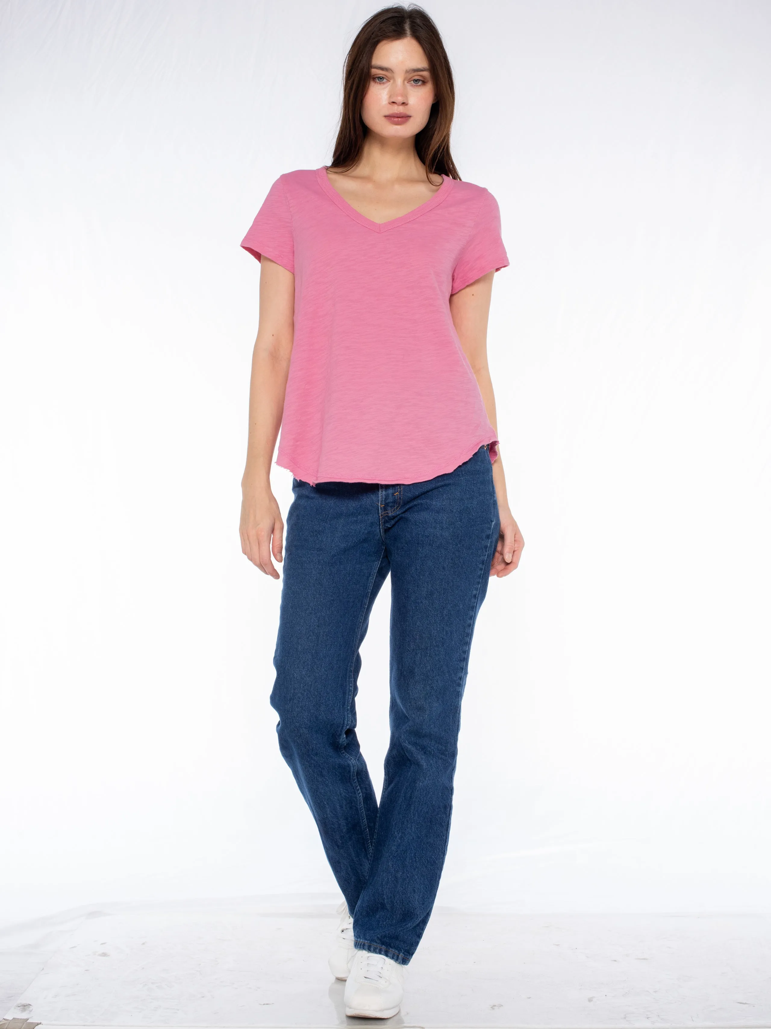 Short Sleeve Shrunken V-Neck Shirttail Top w/Raw Hem