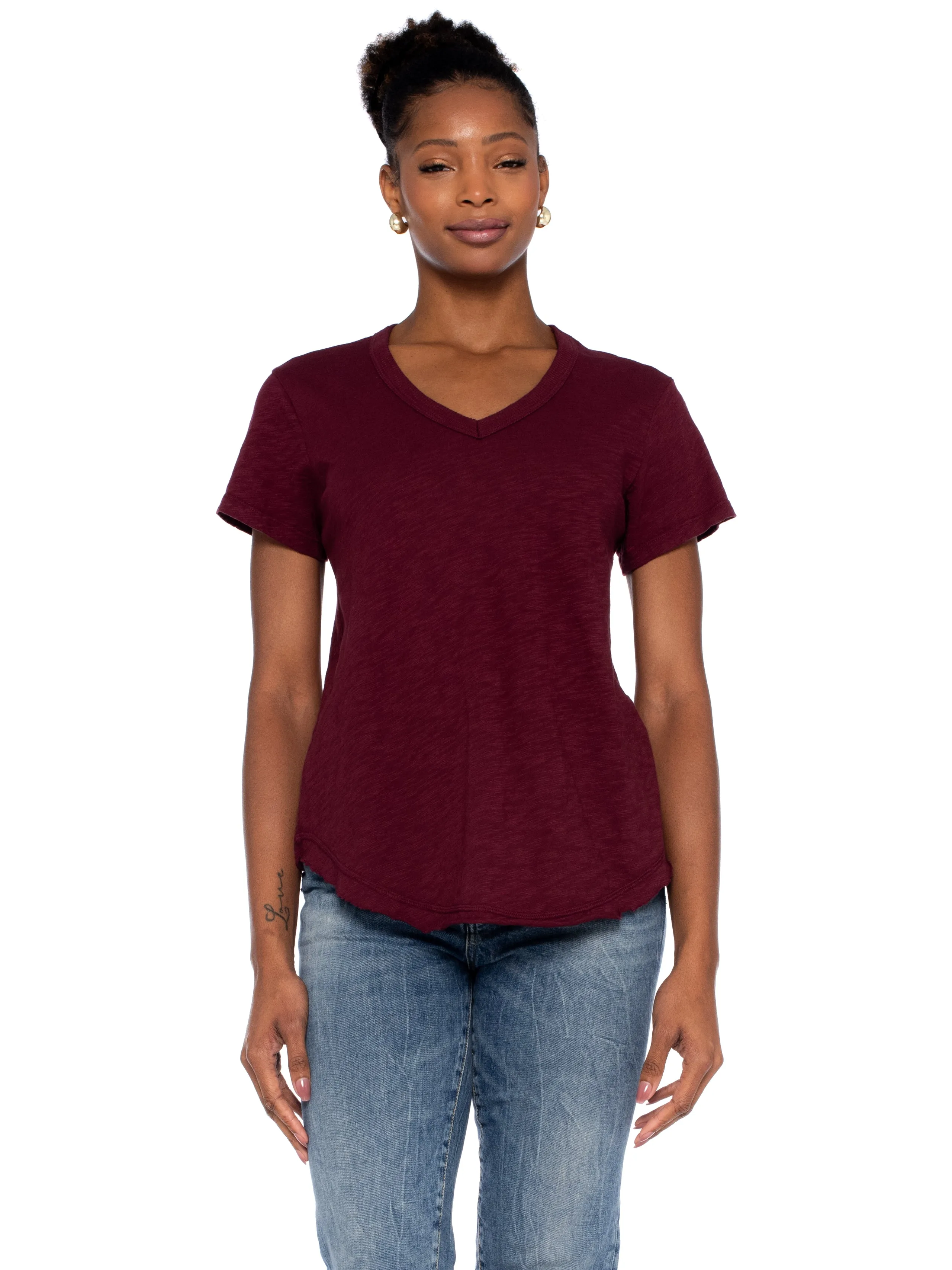 Short Sleeve Shrunken V-Neck Shirttail Top w/Raw Hem