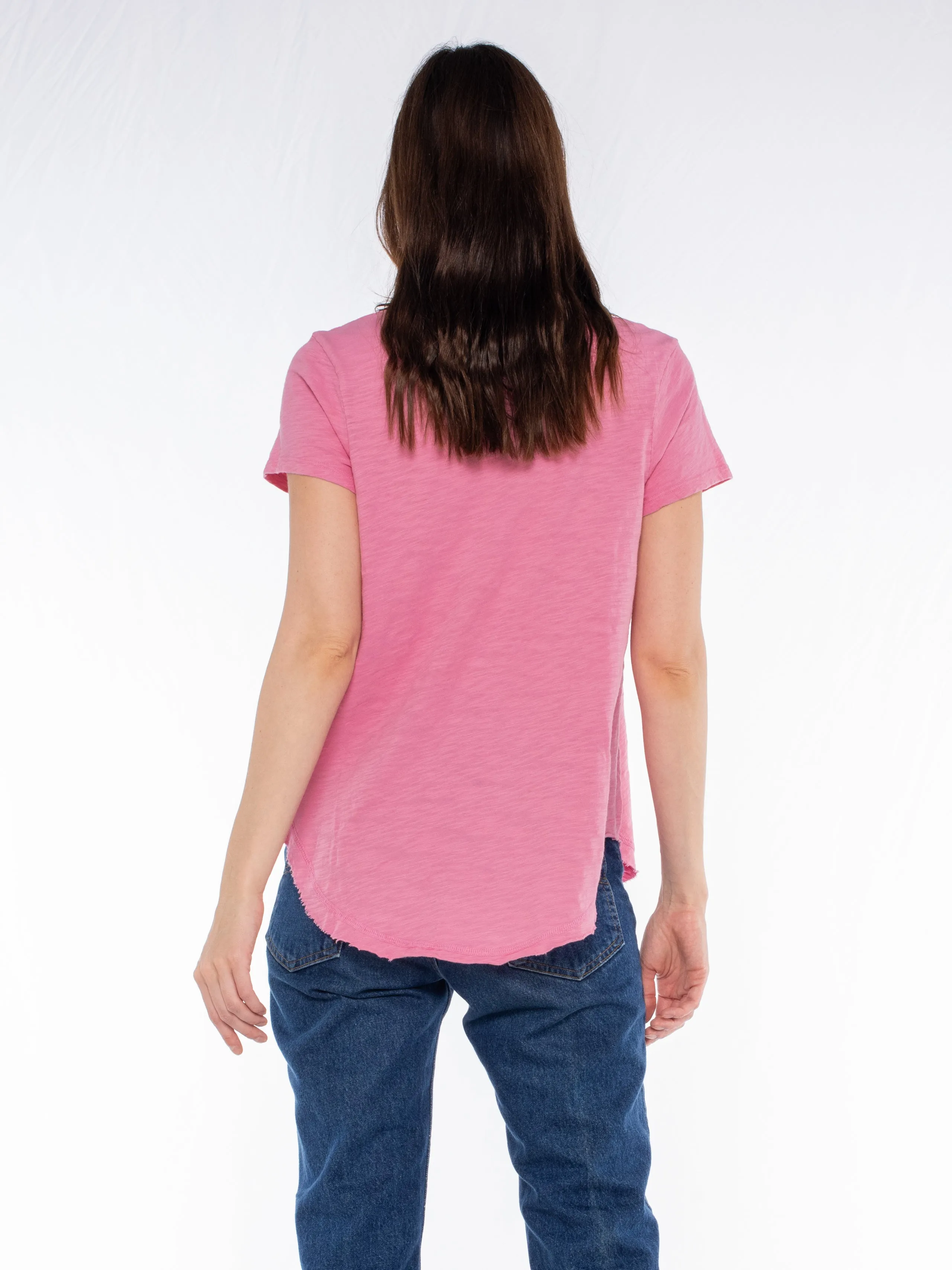 Short Sleeve Shrunken V-Neck Shirttail Top w/Raw Hem